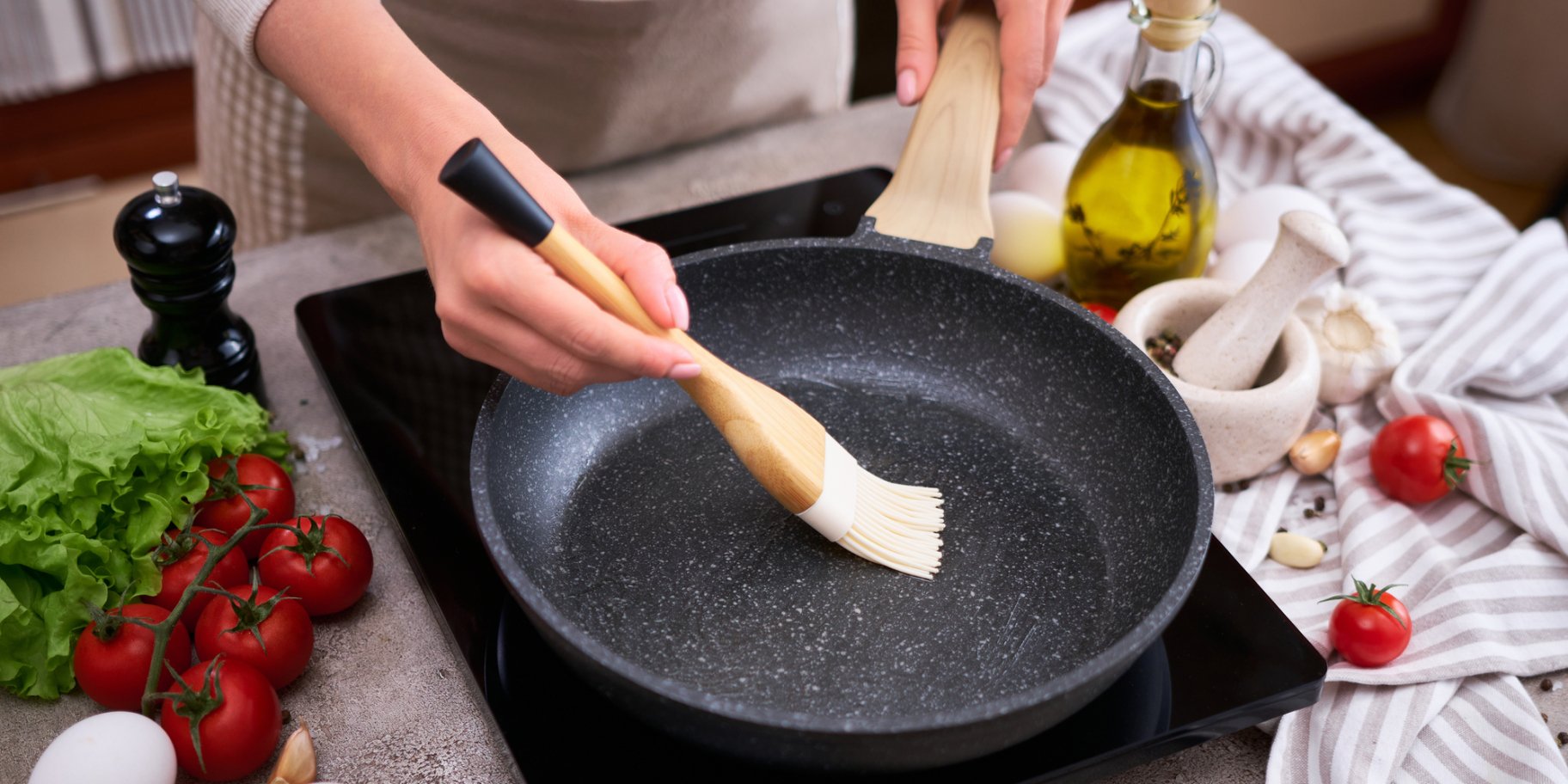 Як смажити на сковороді, до якої все прилипає