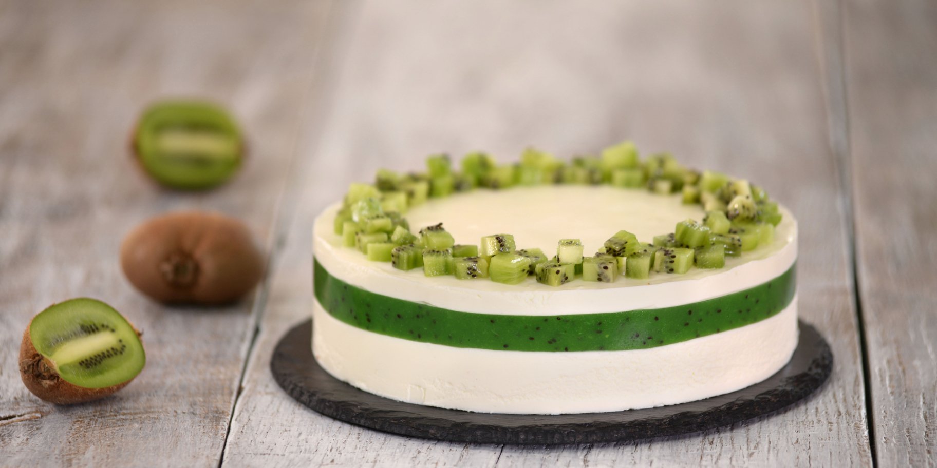 Торт из киви без выпечки
