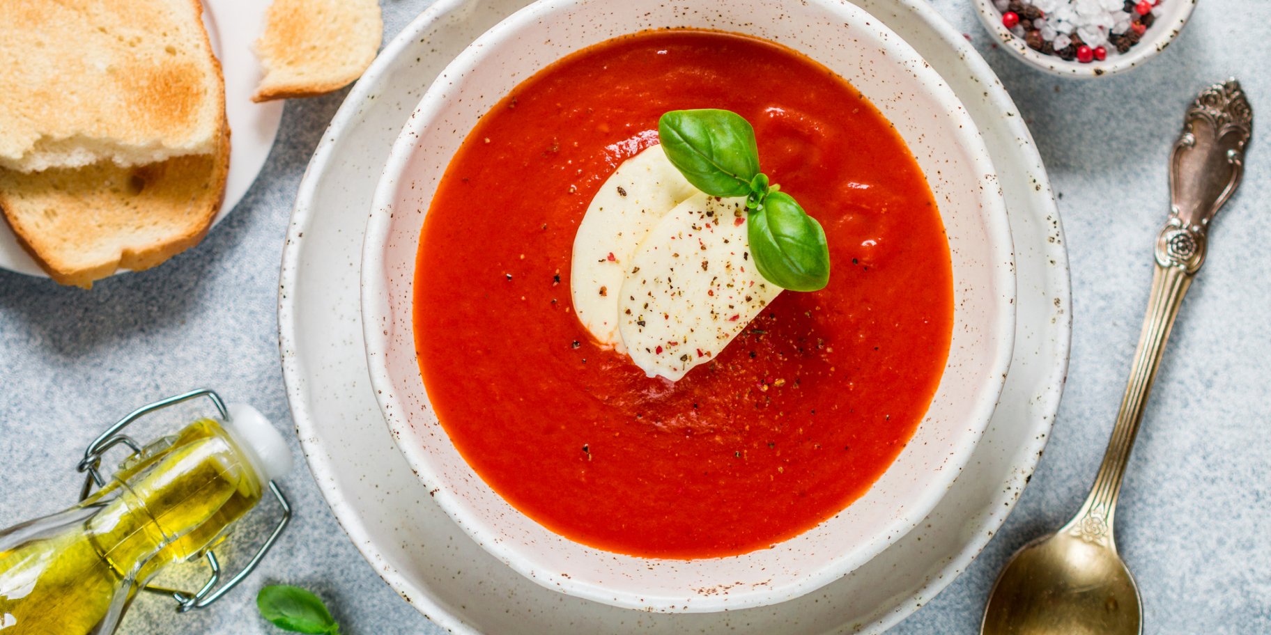 Холодний суп капрезе