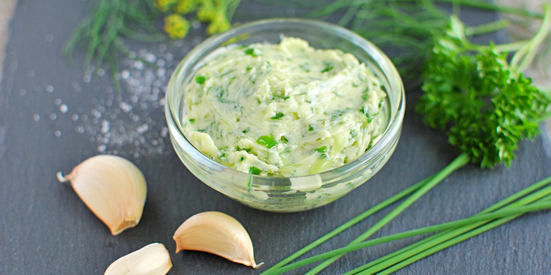 вершкове масло із зеленню