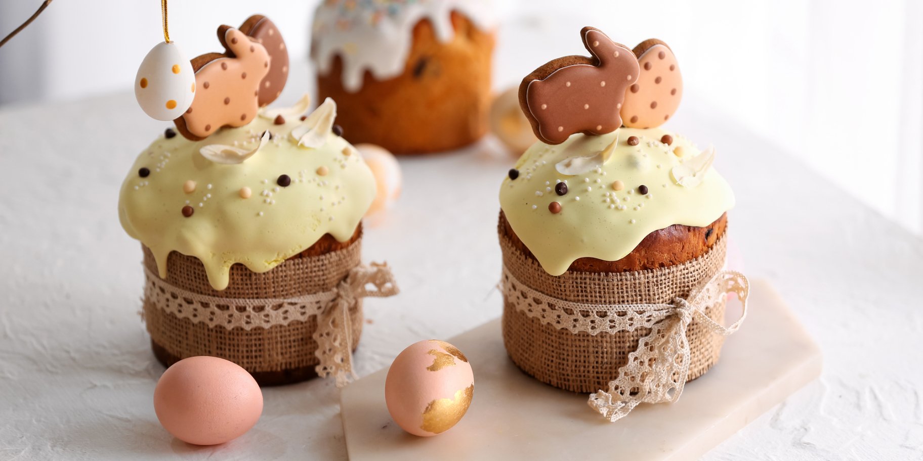 Паски з гарним декором