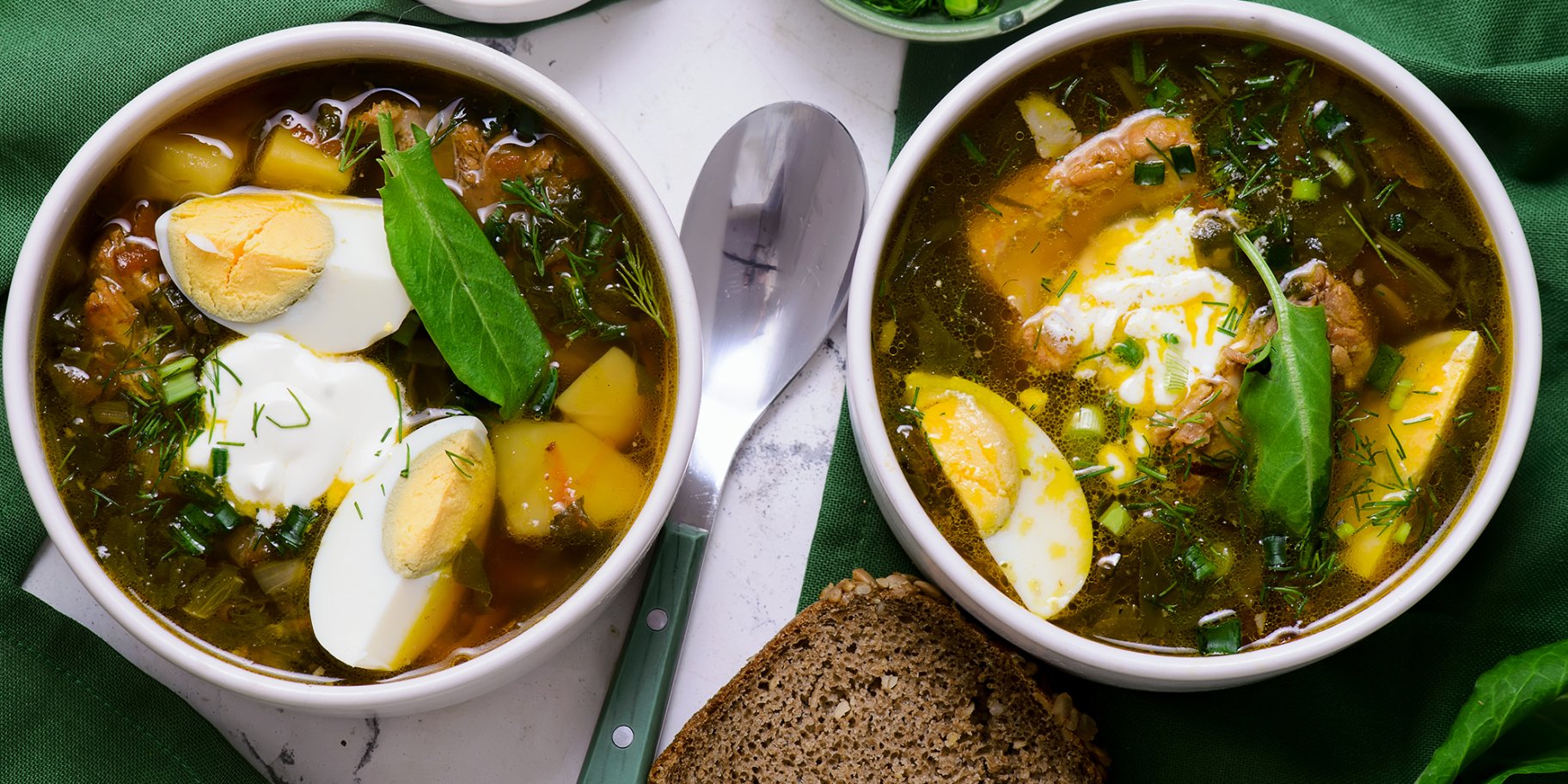 Весенний зеленый борщ со щавелем