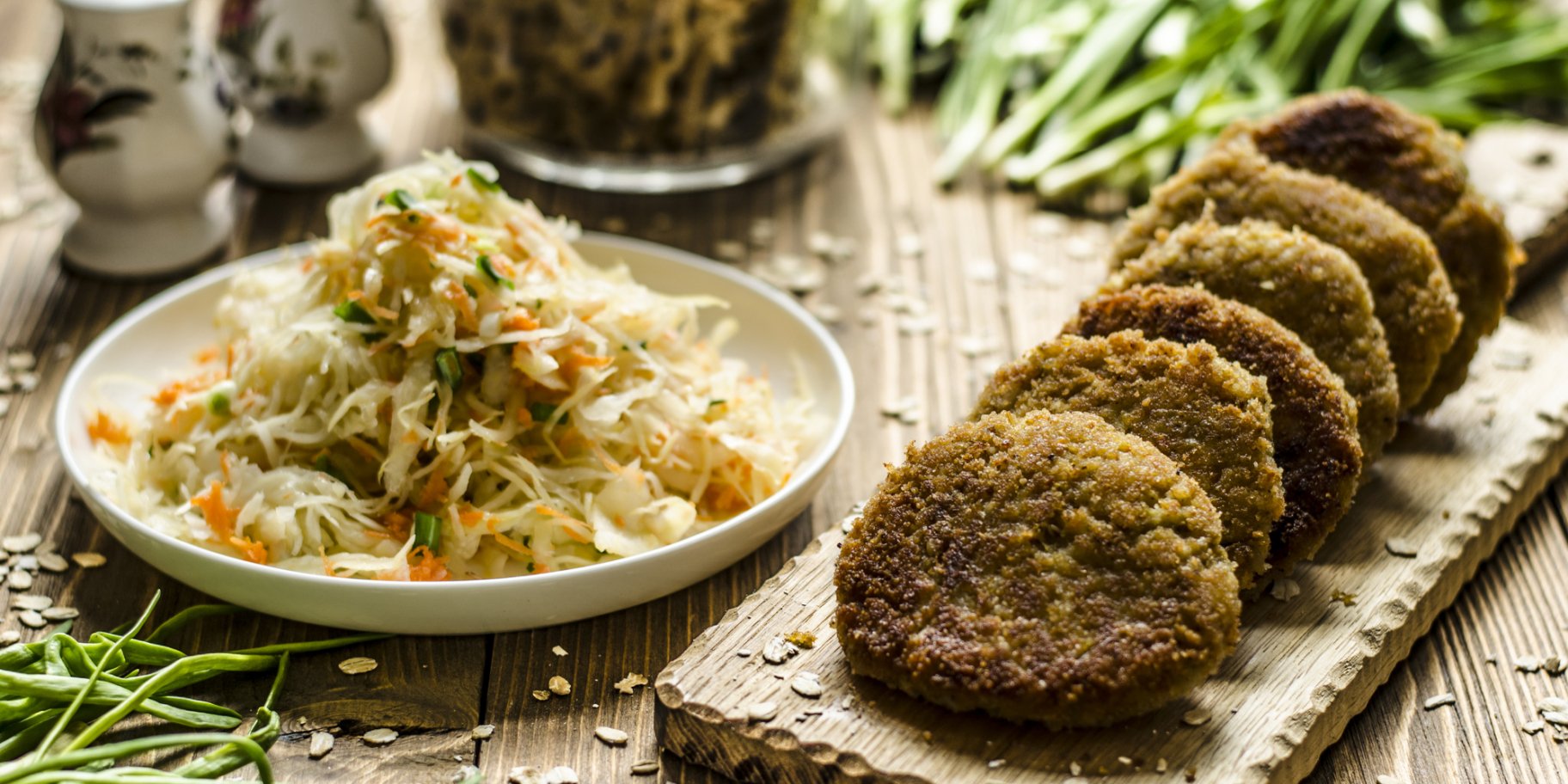 Капустяні котлети з шинкою і картоплею