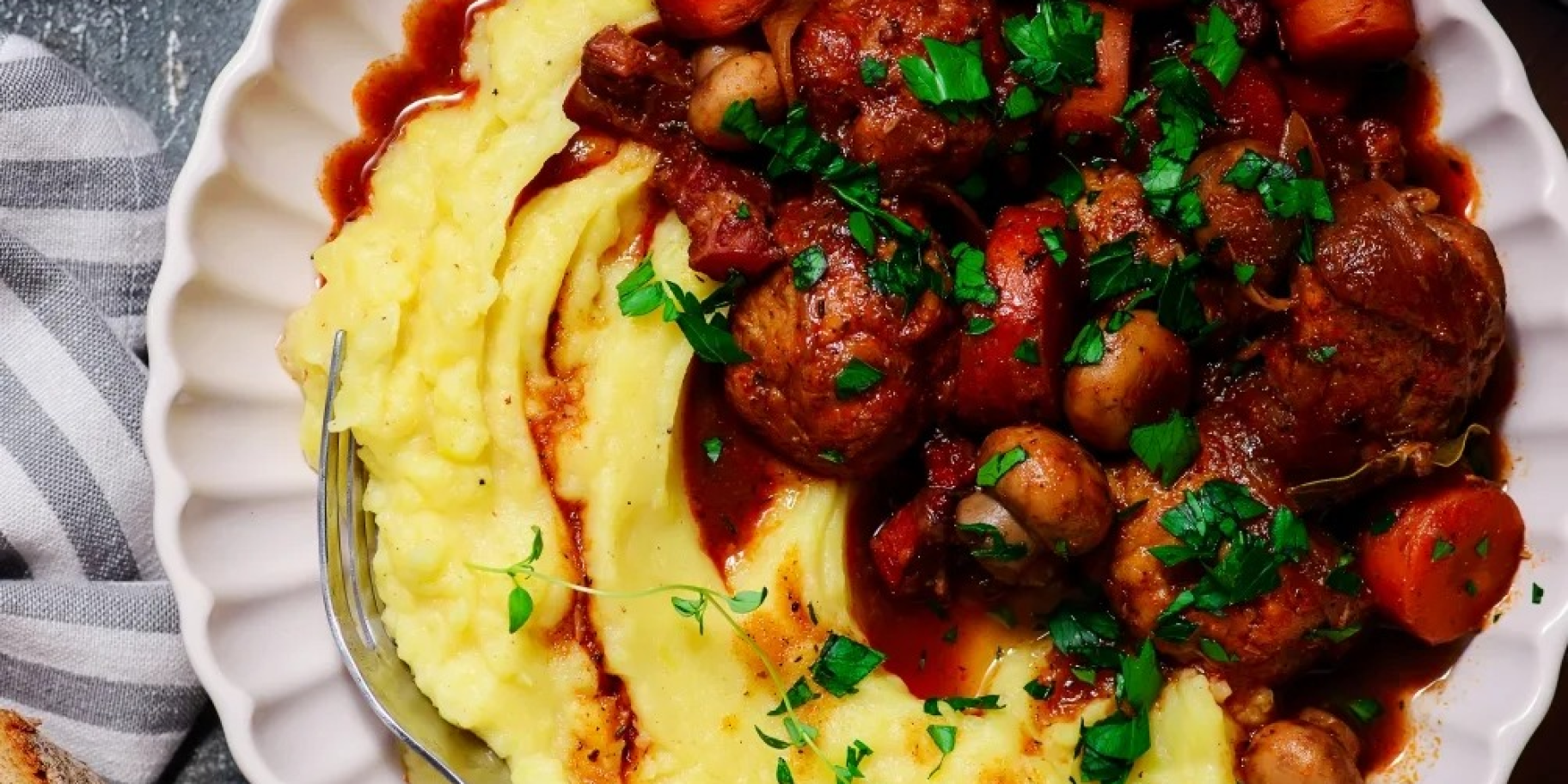 Прості тефтелі з курятини у вині