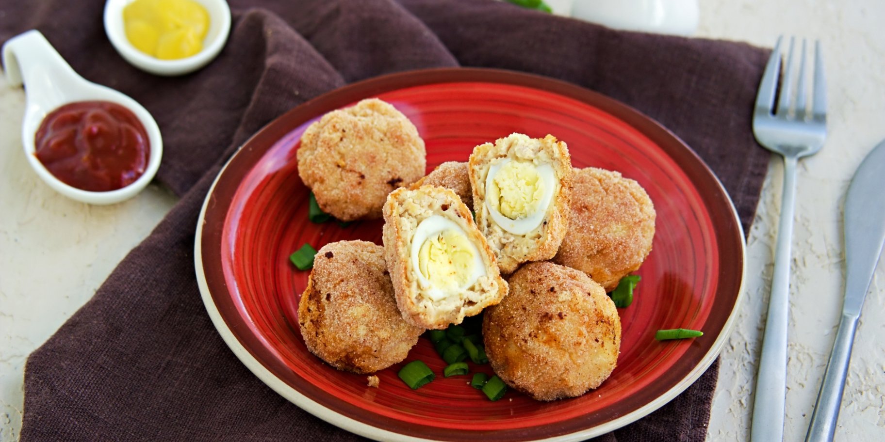 Перепелині яйця по-шотландськи