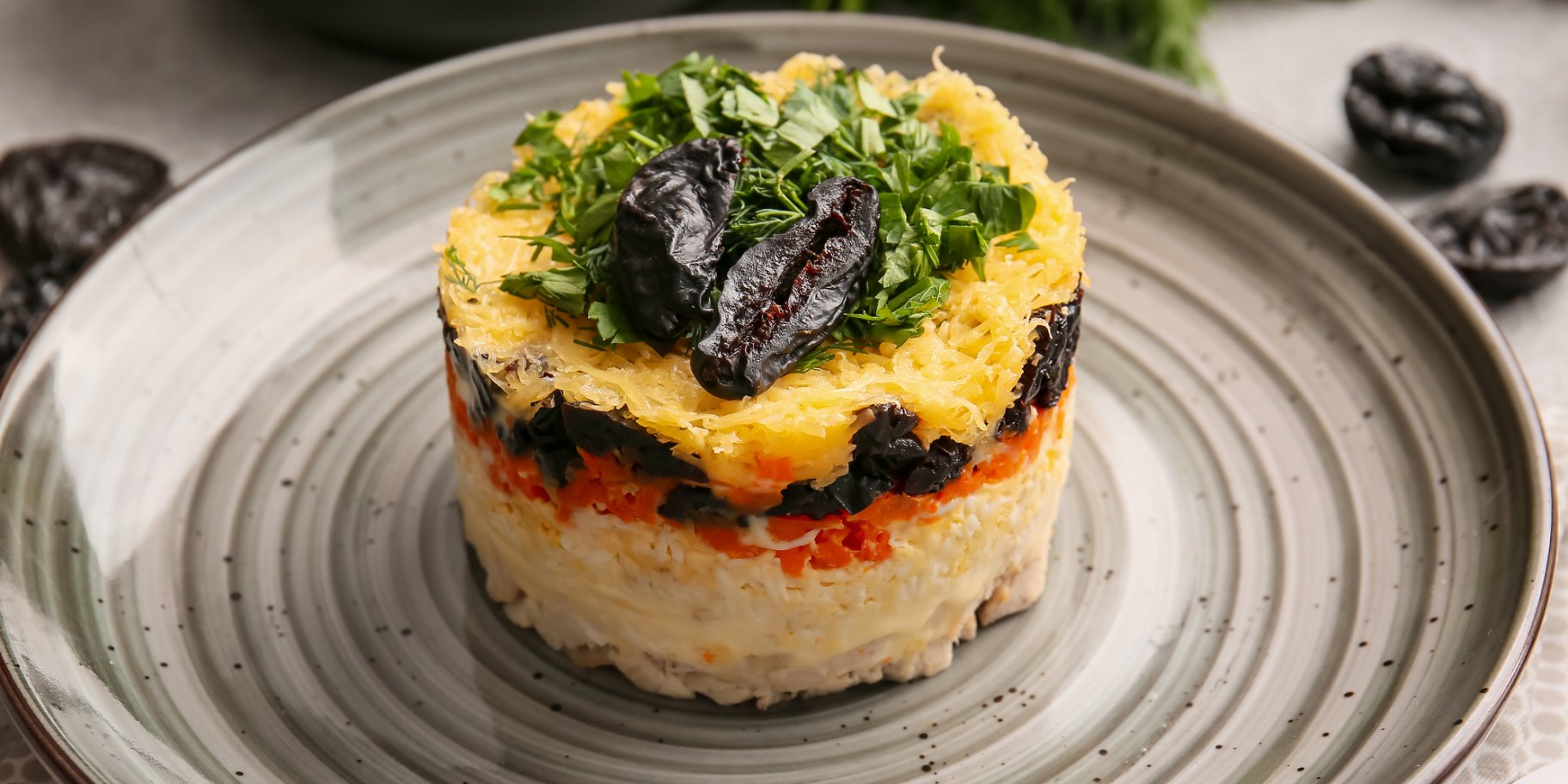 Багатошаровий салат на свята