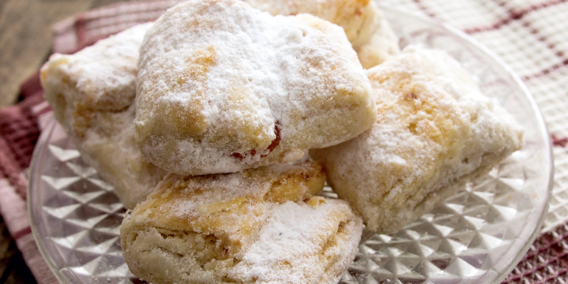 Листкове печиво з фініками