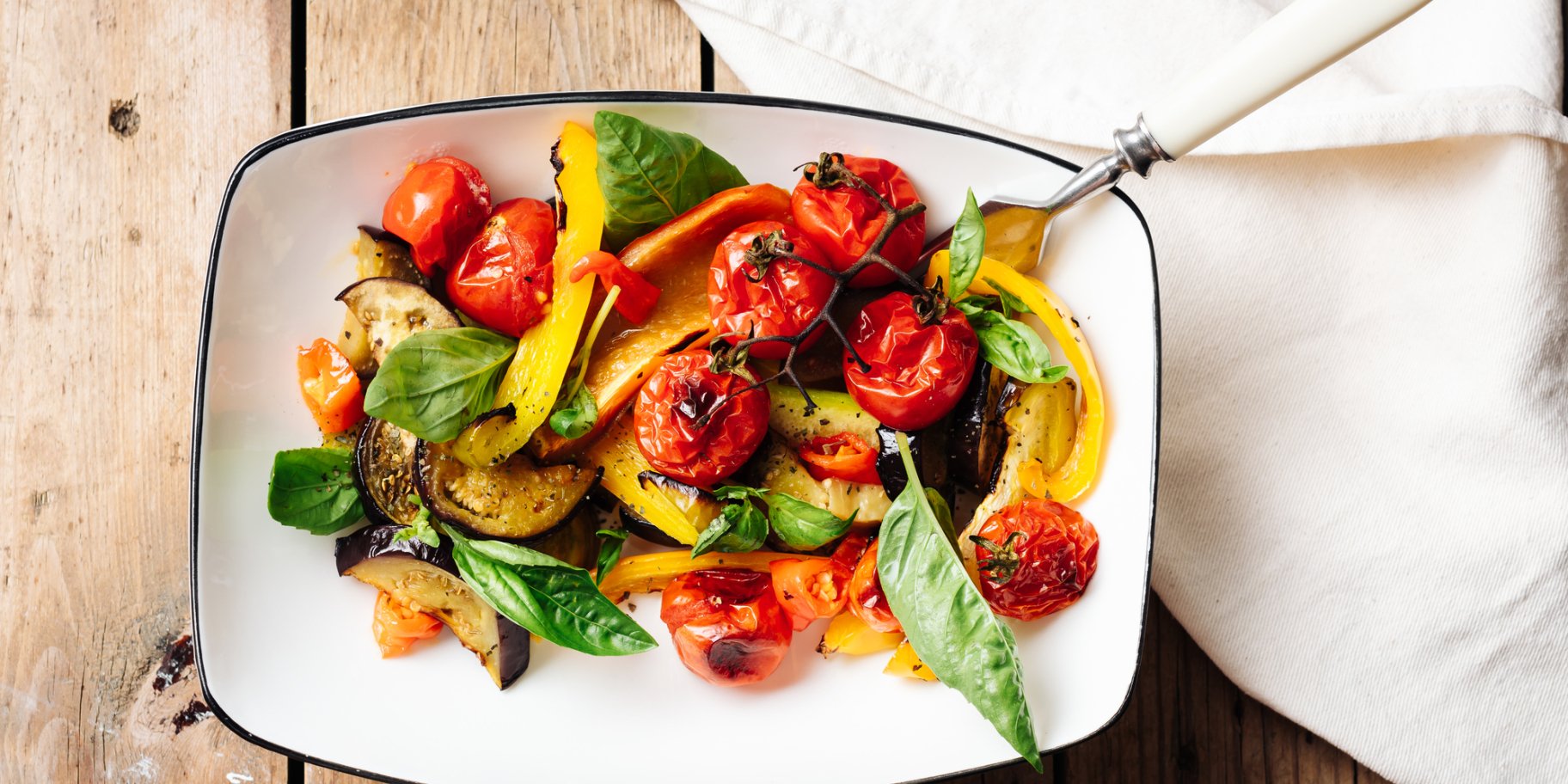 Запечені чері з баклажанами