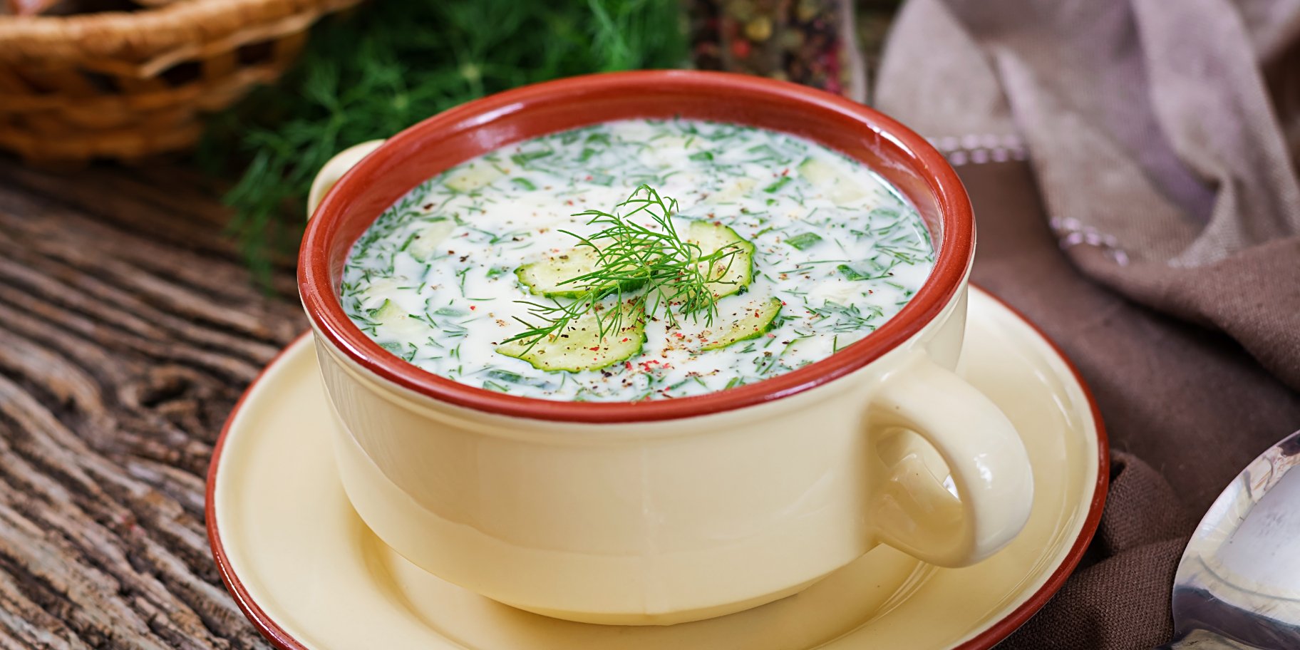 Окрошка з лососем