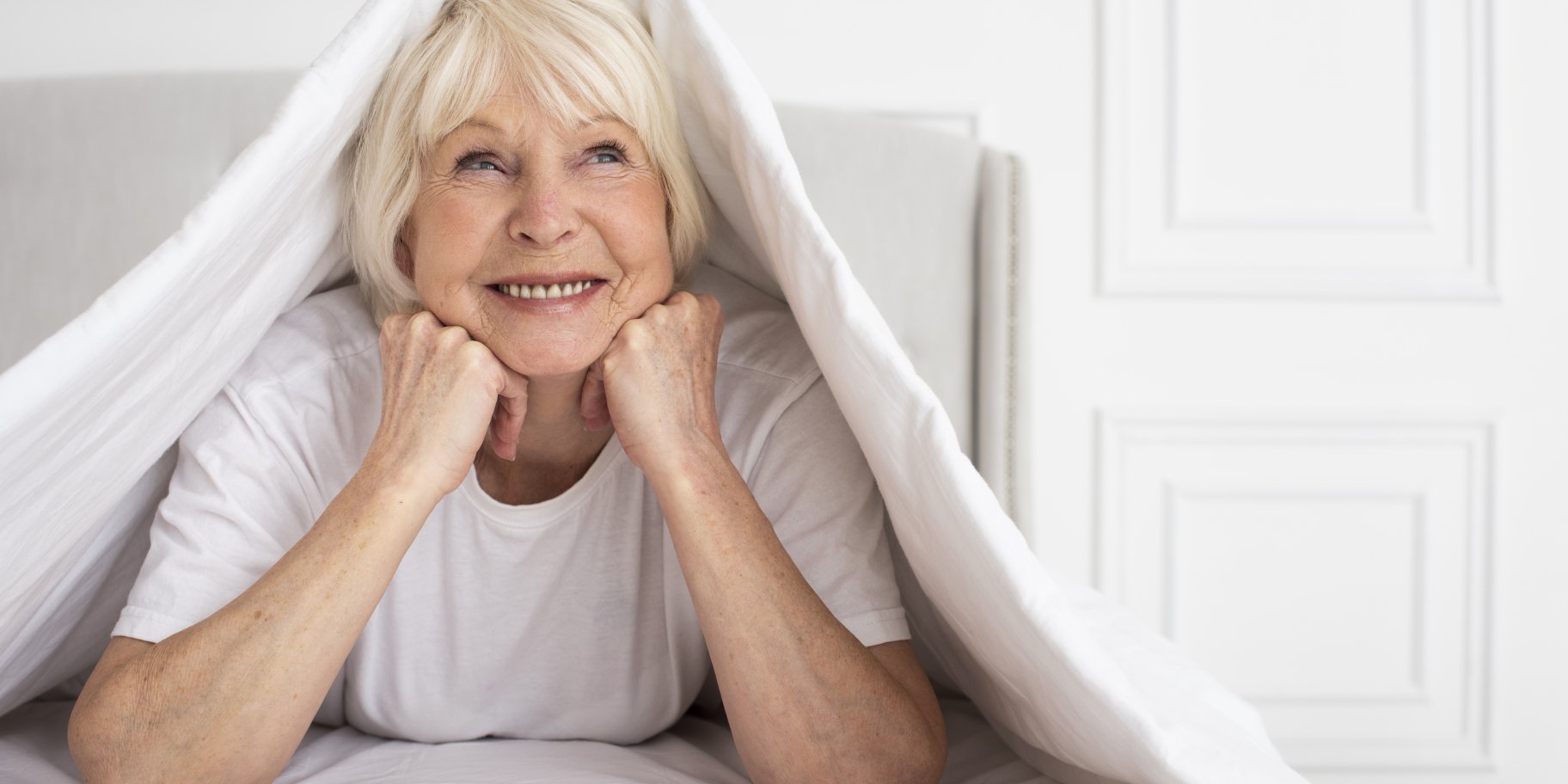 Жінка в ліжку