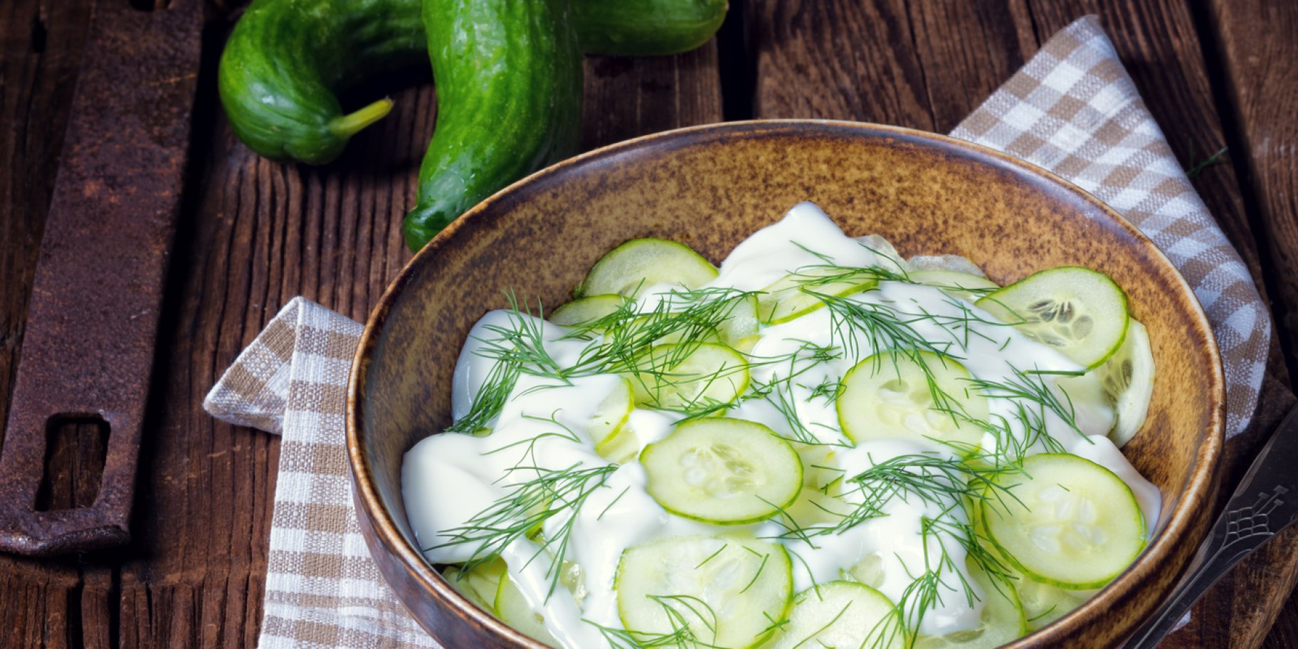 Салат з огірком і сметаною