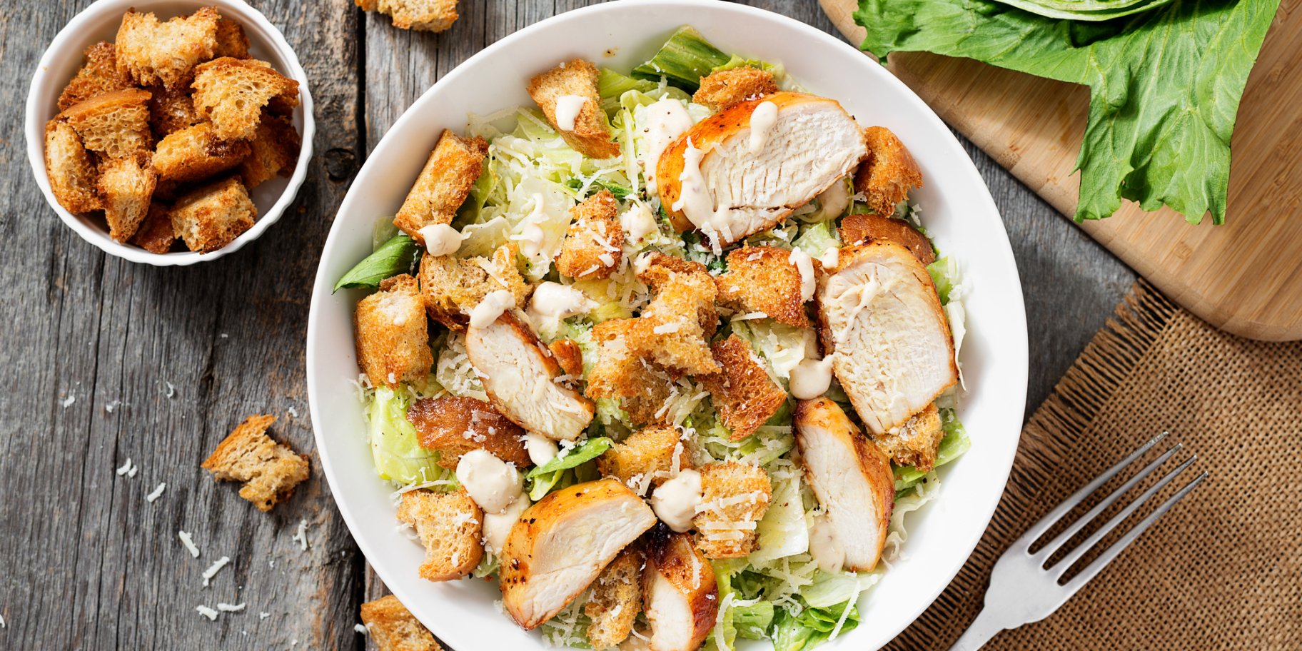 Салат “Цезар” з копченою курятиною