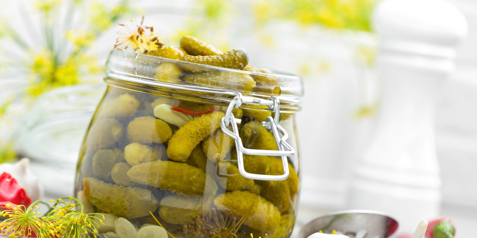 Мариновані огірки за 5 хвилин