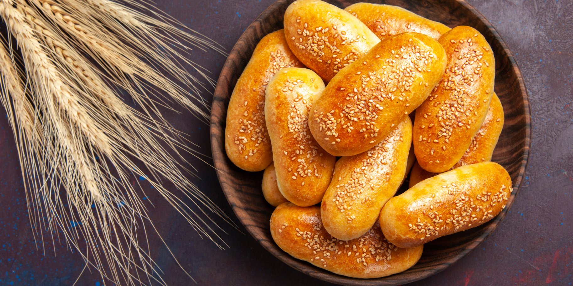 Пиріжки з яйцем і зеленою цибулею нашвидкуруч