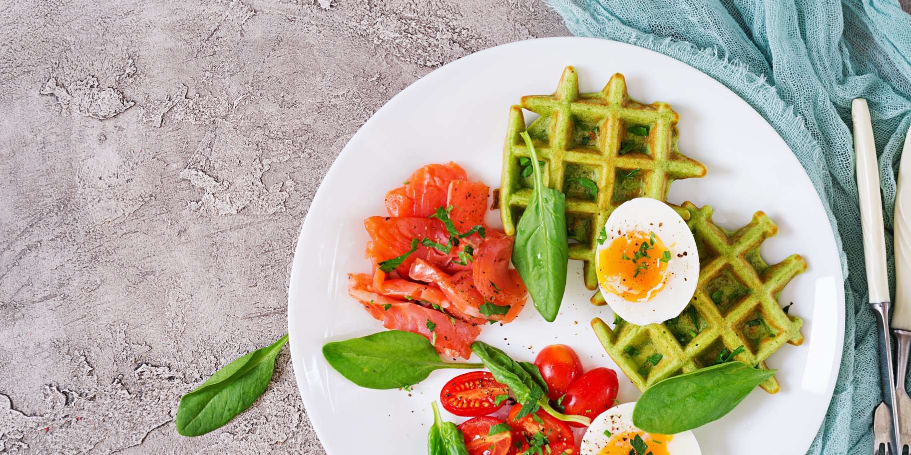 Вафлі з лососем