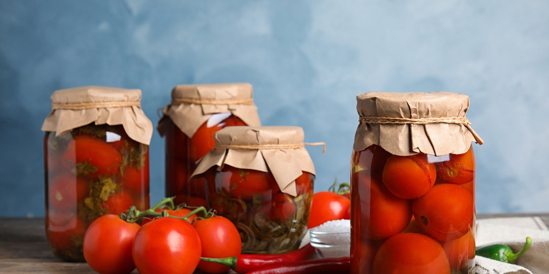 Консервированные помидоры с корицей