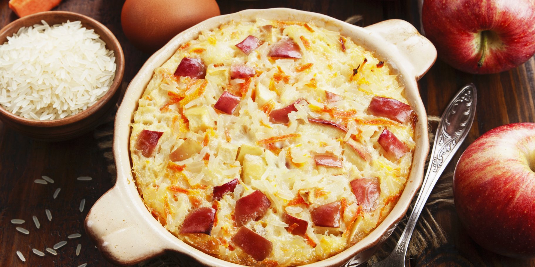 Рисово-яблучний пиріг