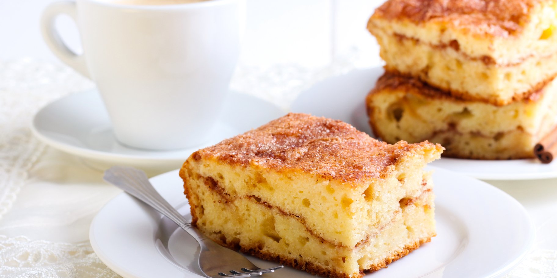 Сметанний пиріг з джемом