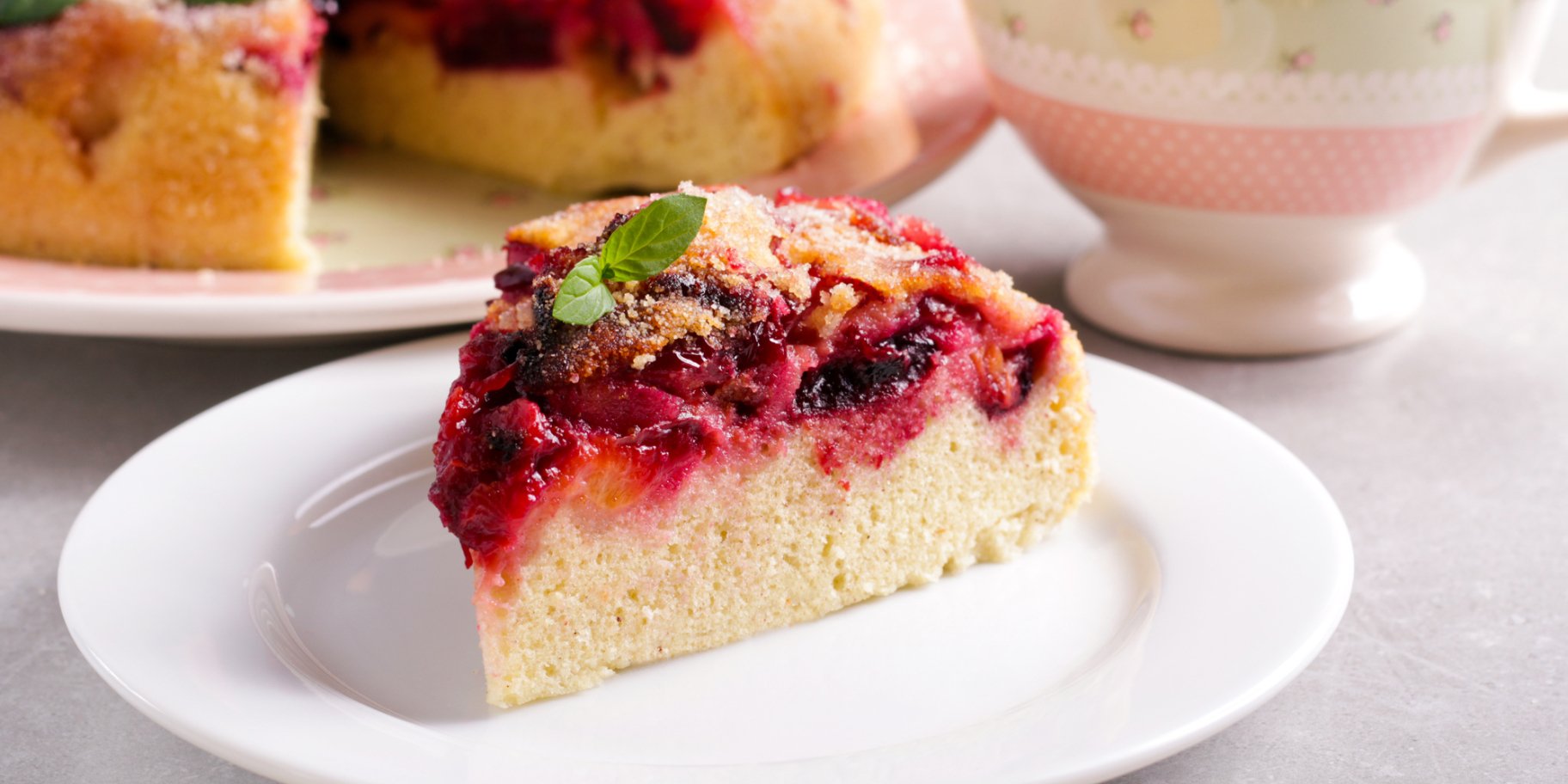 Перевернутий пиріг зі сливами