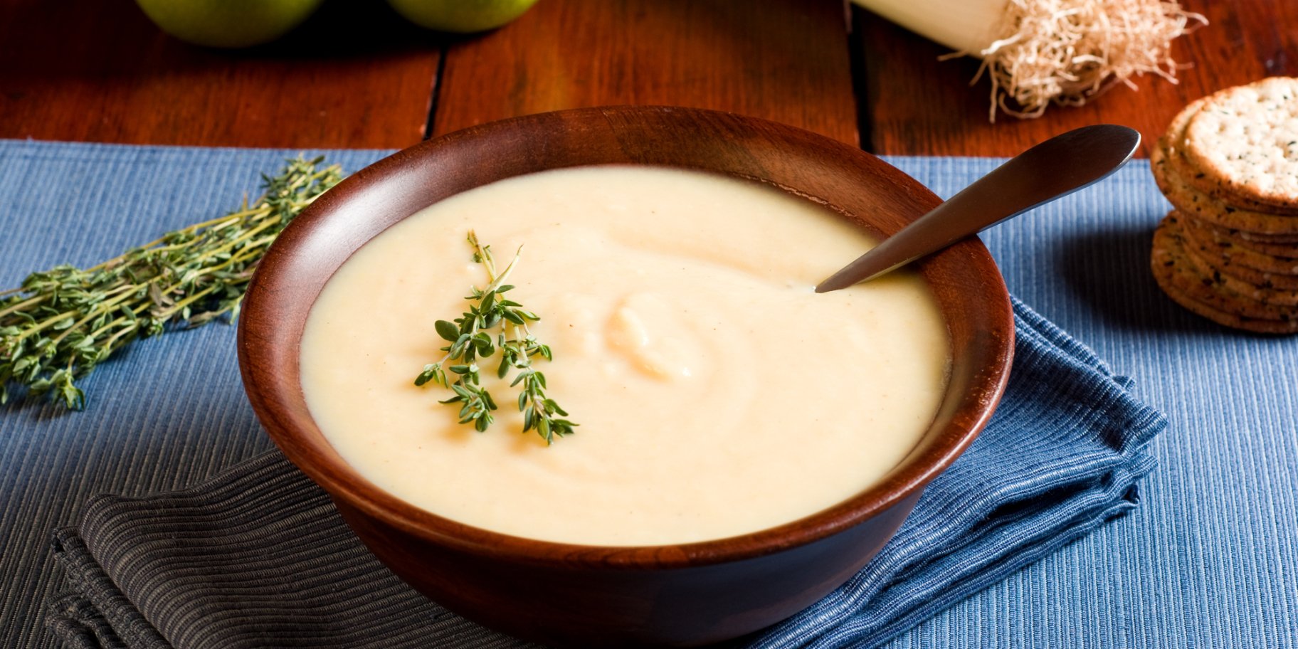 Суп з яблуками