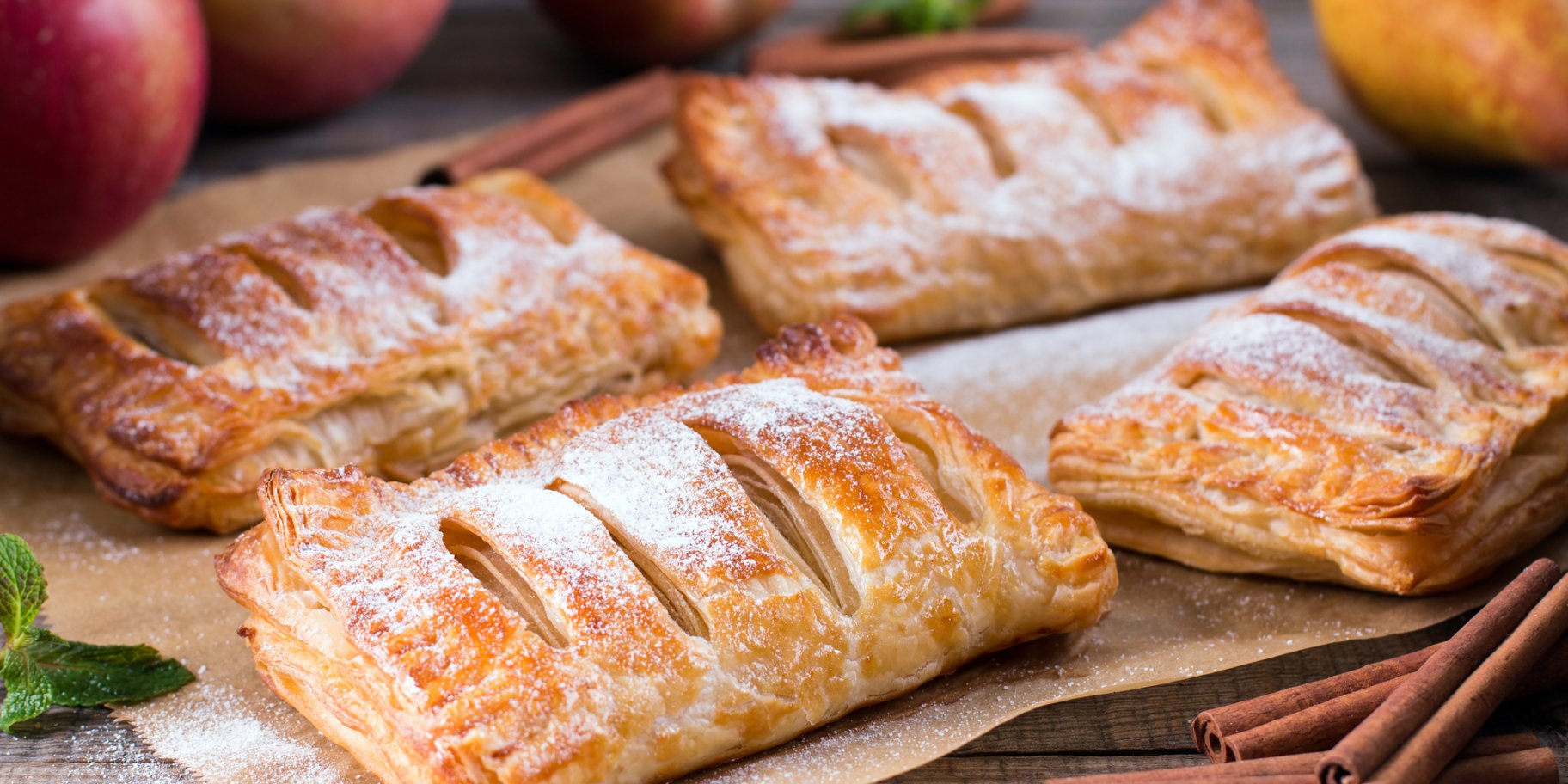 Яблочные слойки с джемом