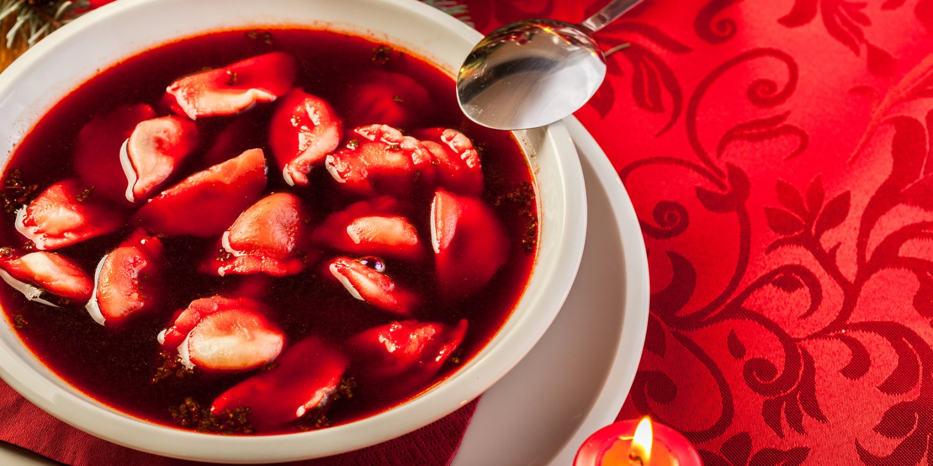 Різдвяний борщ із грибовими вушками