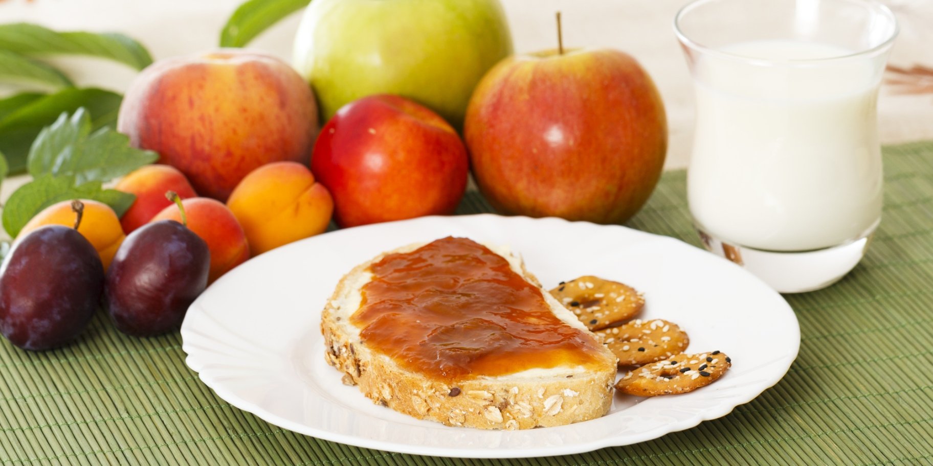 канапка з повидлом