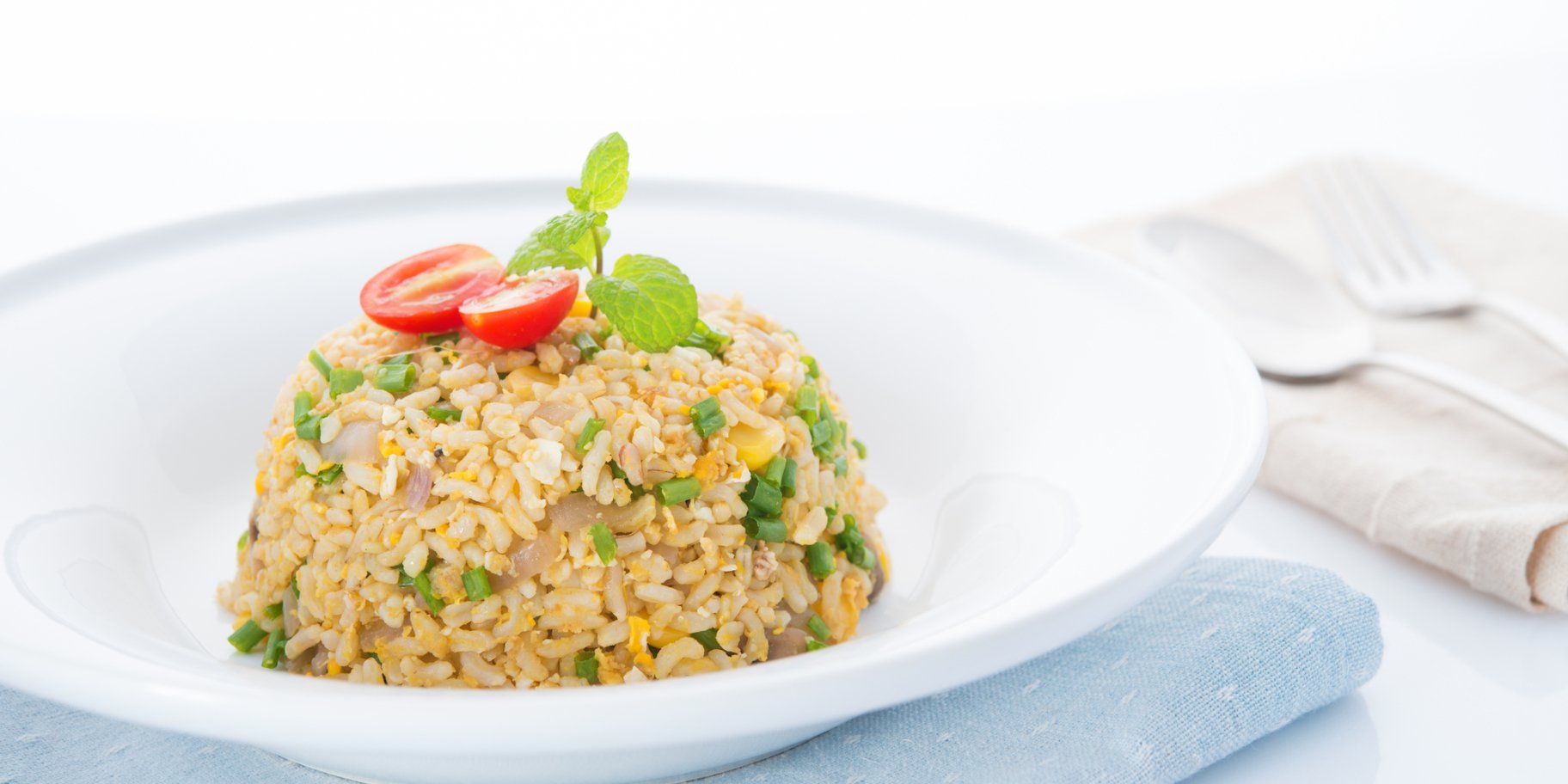 Смажений рис із яйцем та тофу