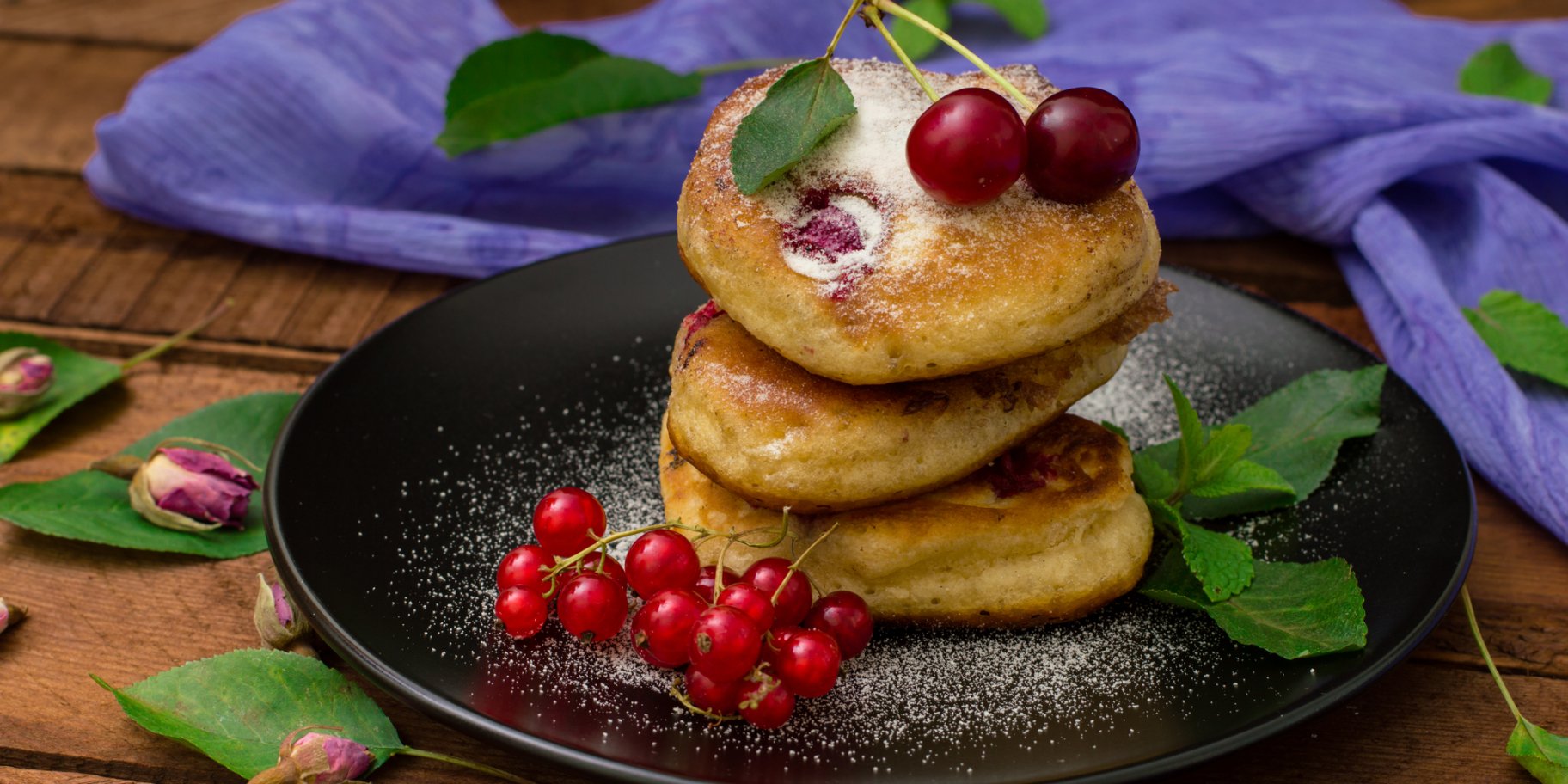 Оладки з вишнями