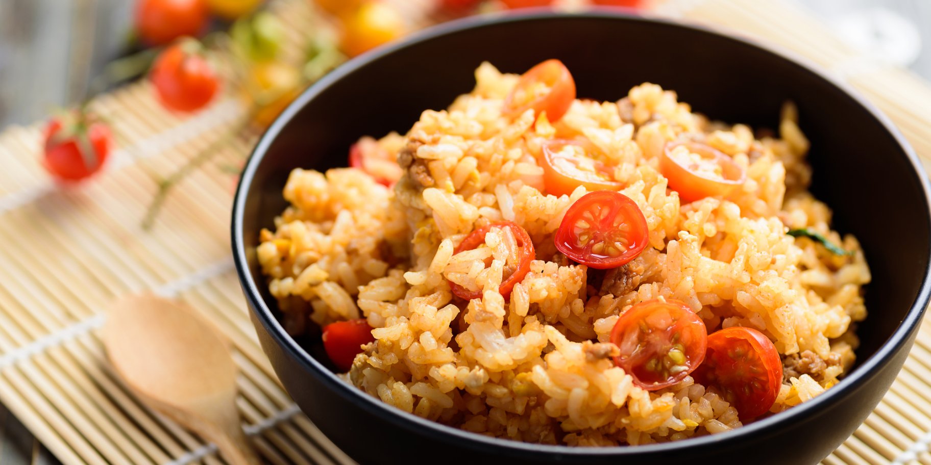 Рис с помидорами и моцареллой