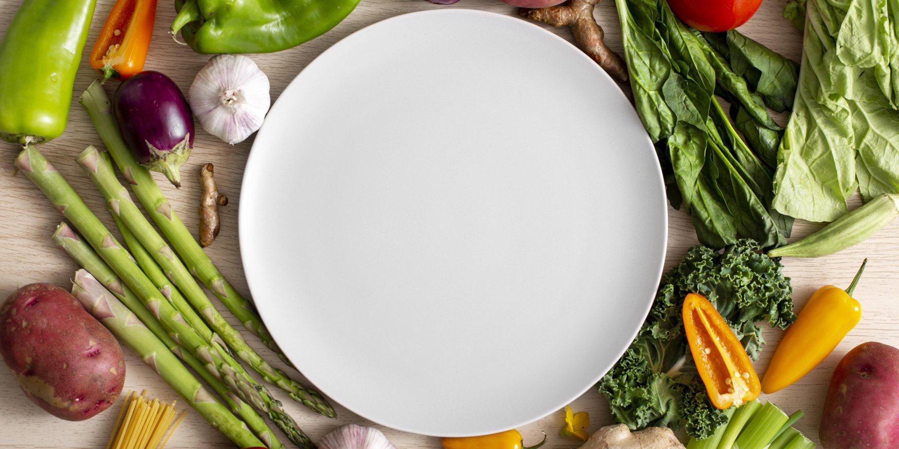 Тарілка і продукти