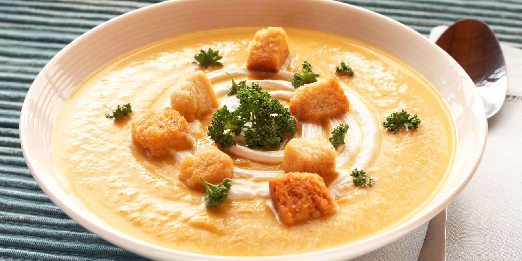 Крем-суп з петрушки та яблука