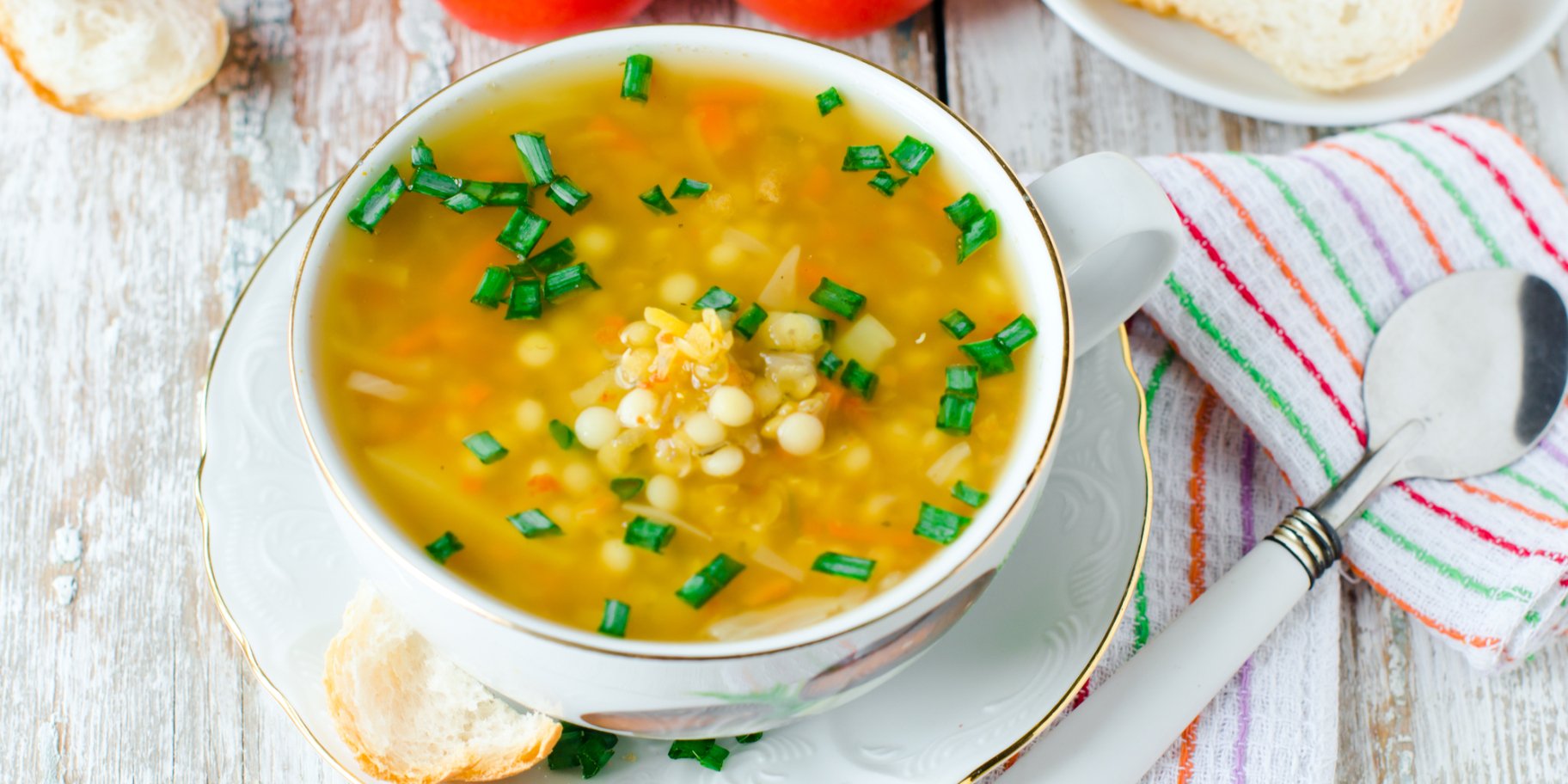 Суп з молодим горошком