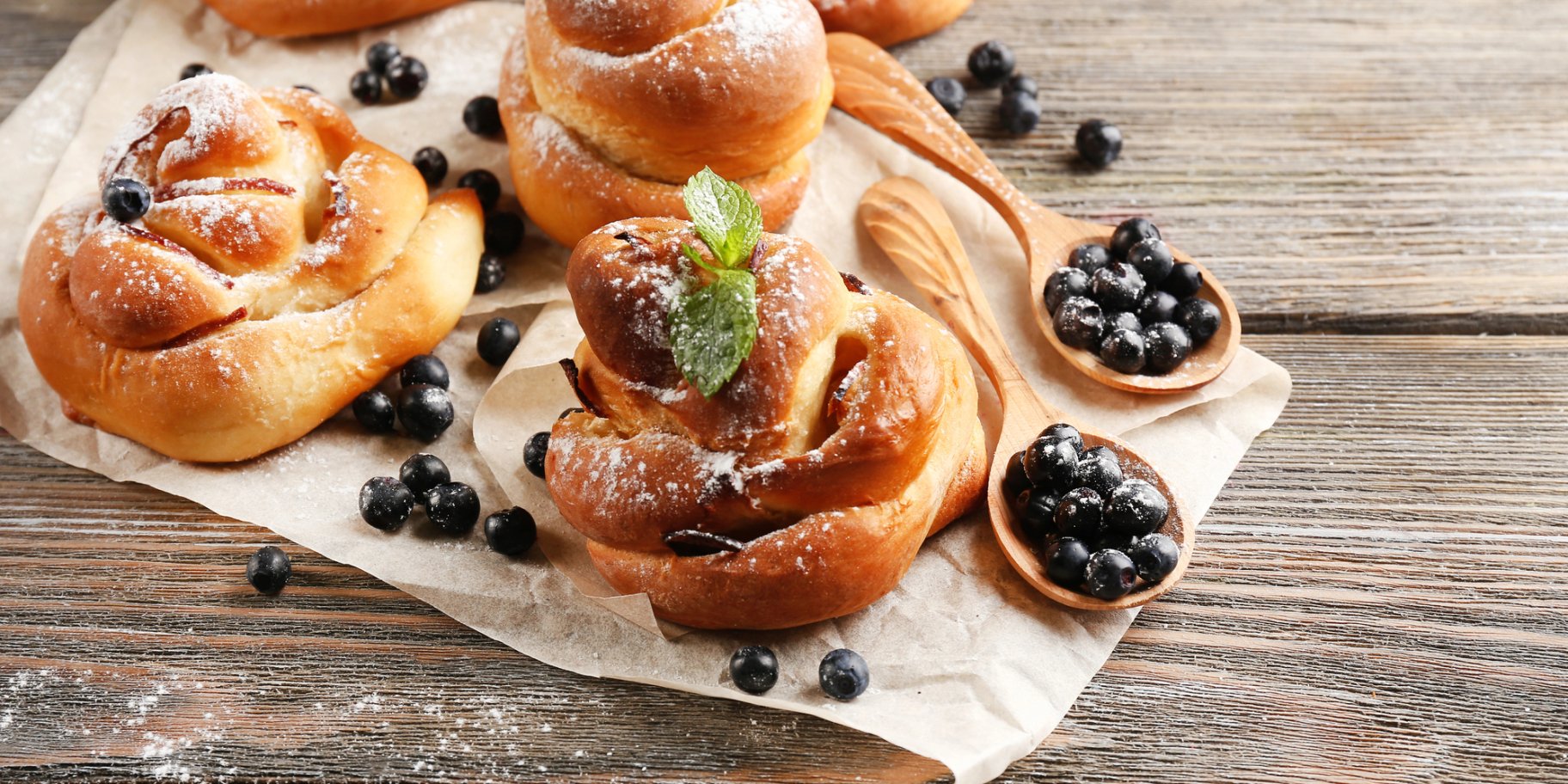 Булочки з ягодами