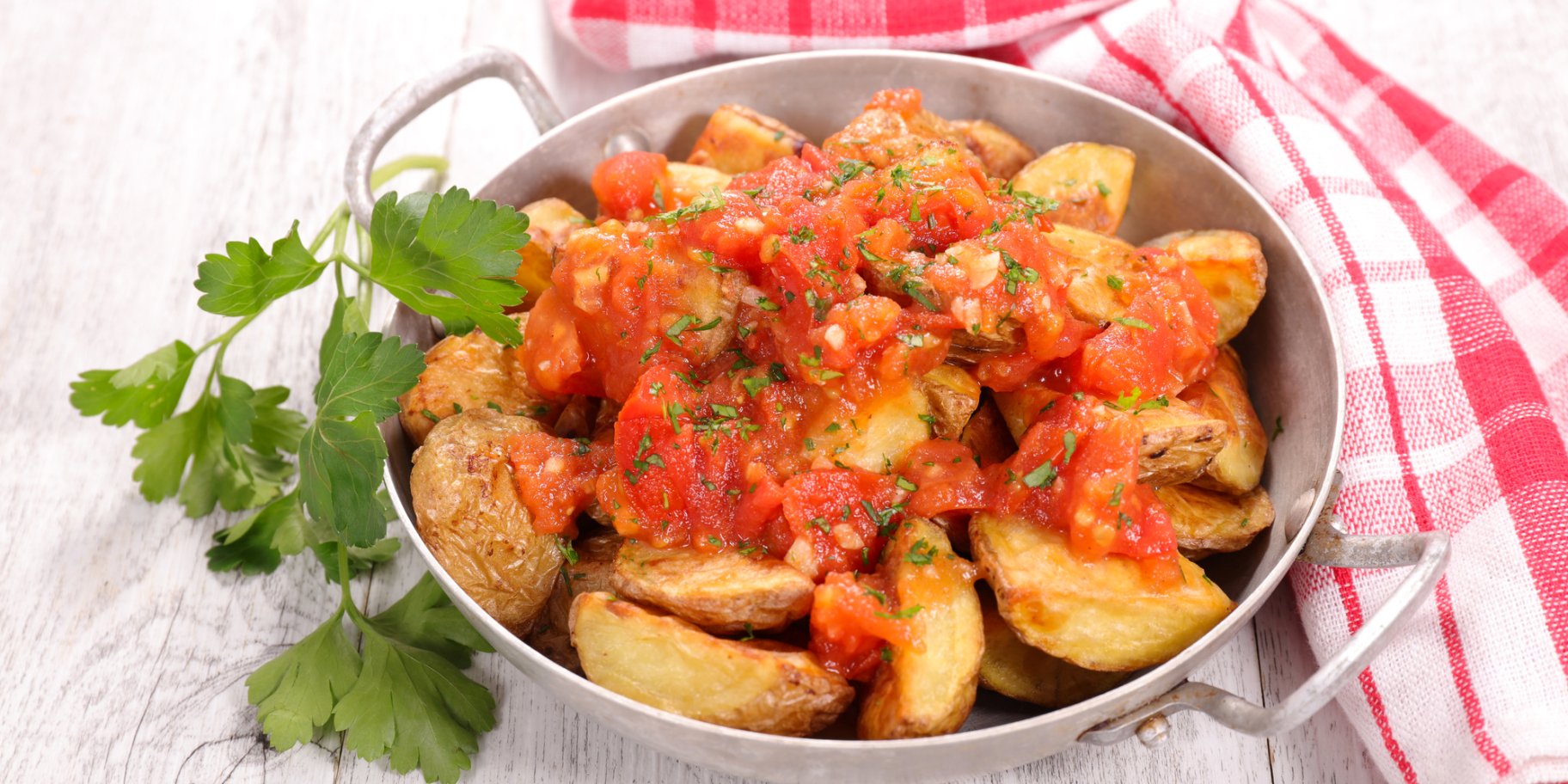 Картопля з соусом чимічурі