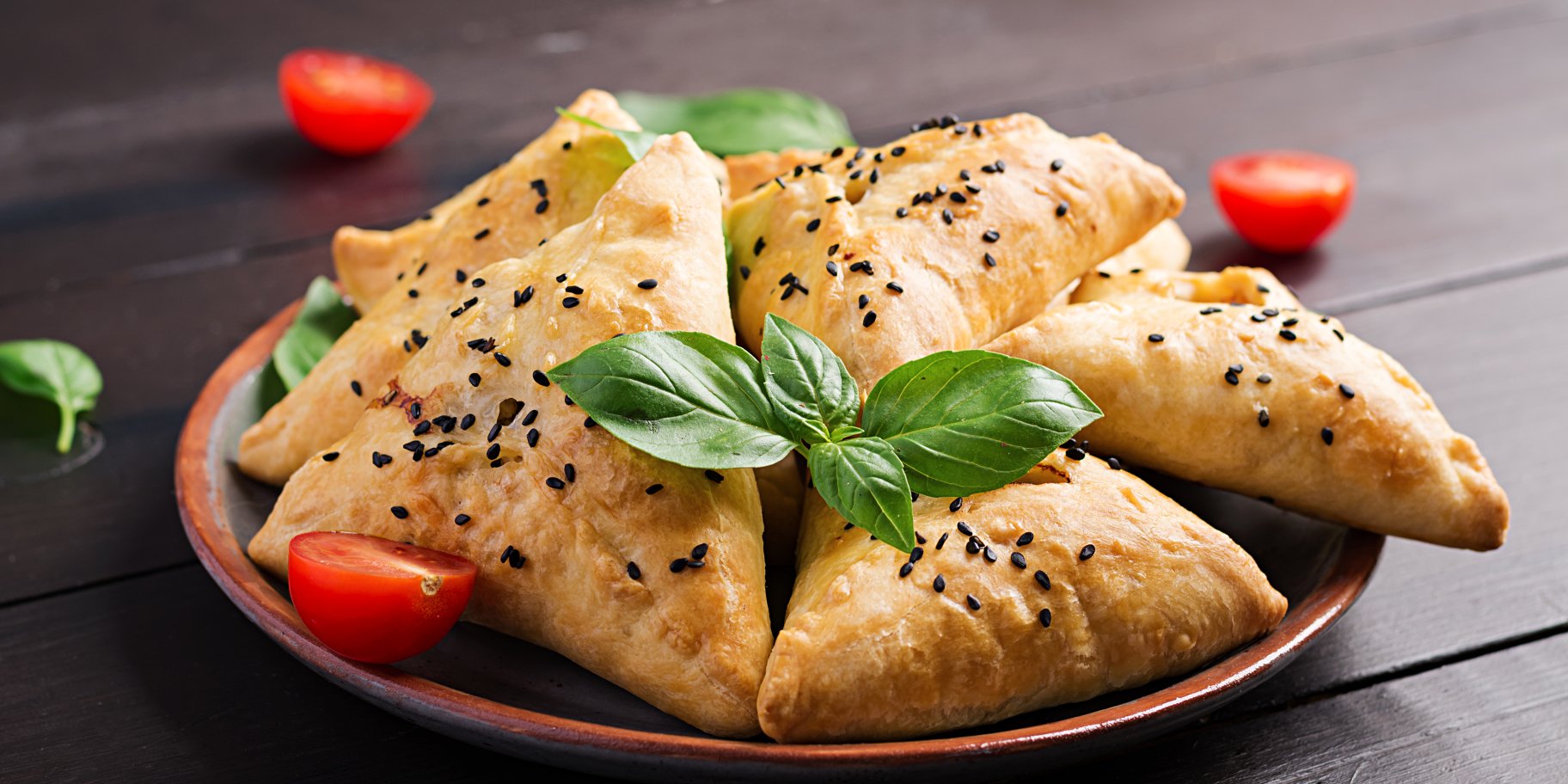 Самса з м’ясною начинкою