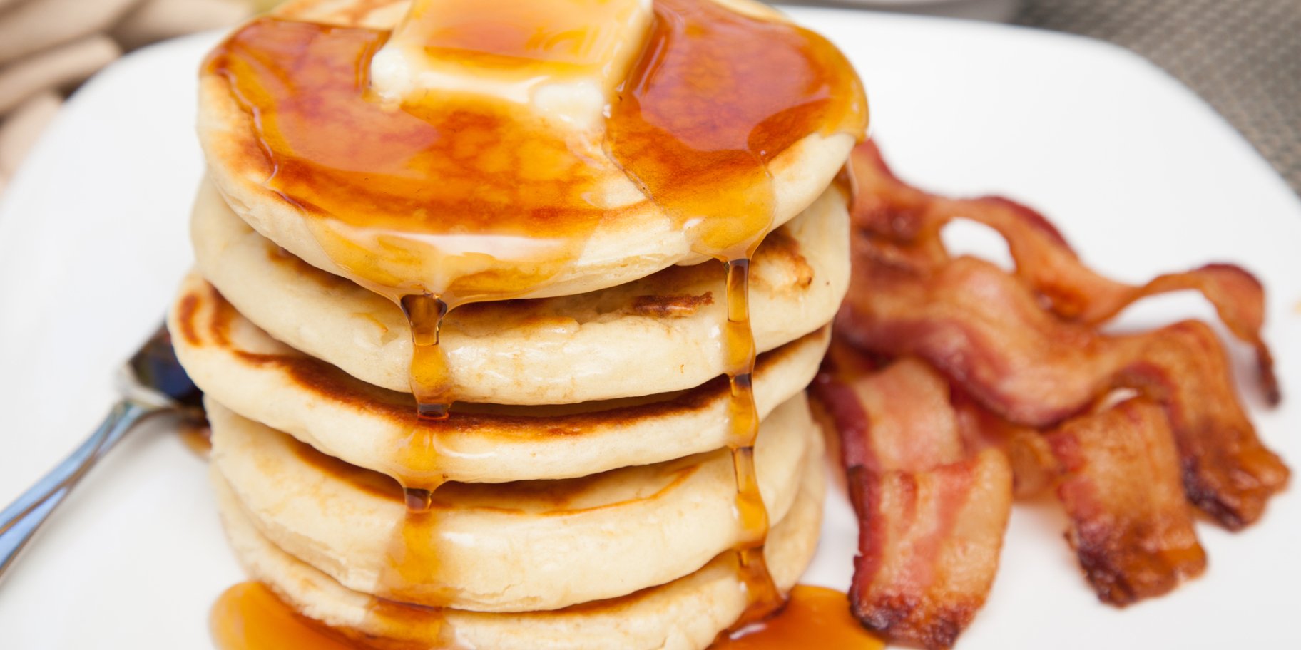 Панкейки з беконом від Арнольда Шварцнеггера
