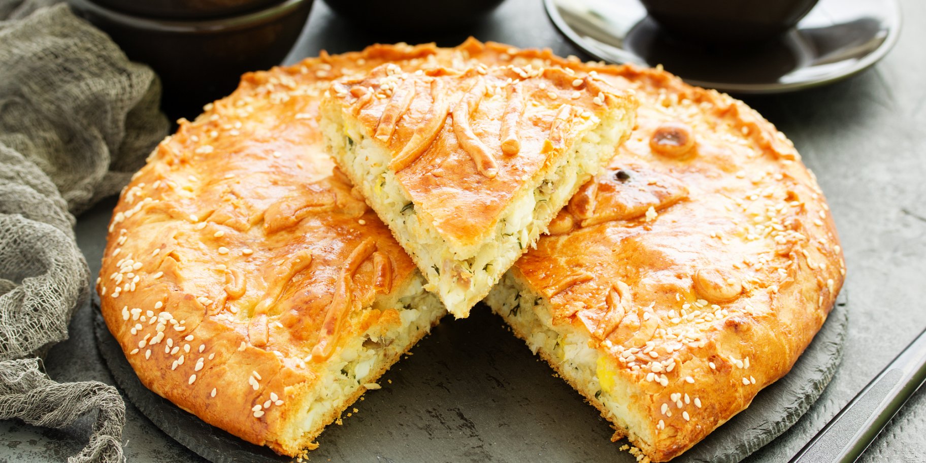 Пирог с консервированными сардинами