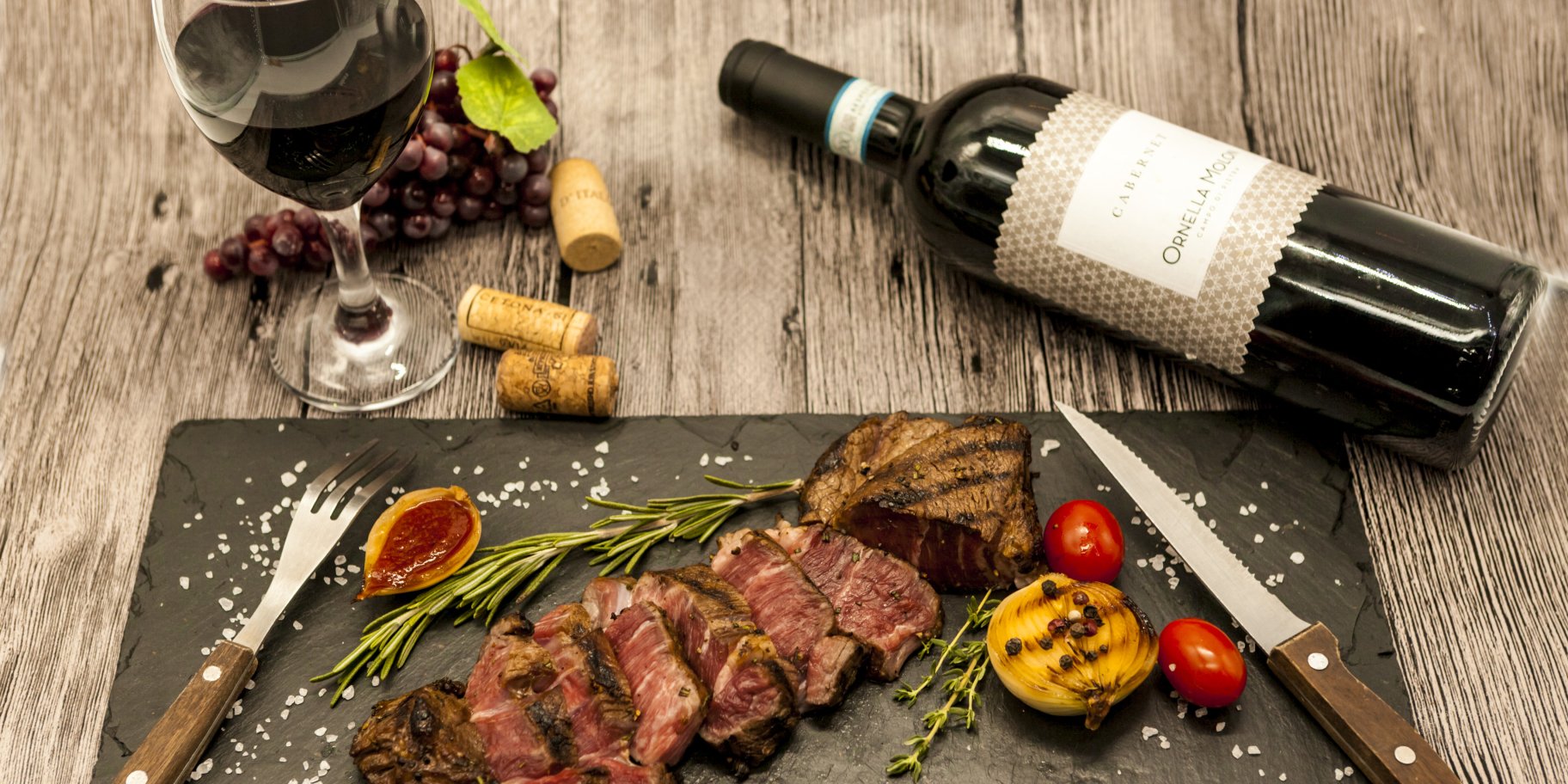 стейк с вином
