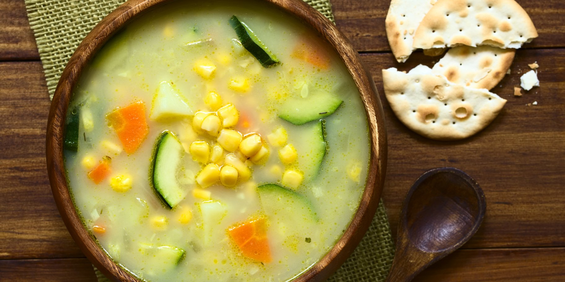 Кукурудзяна юшка із цукіні