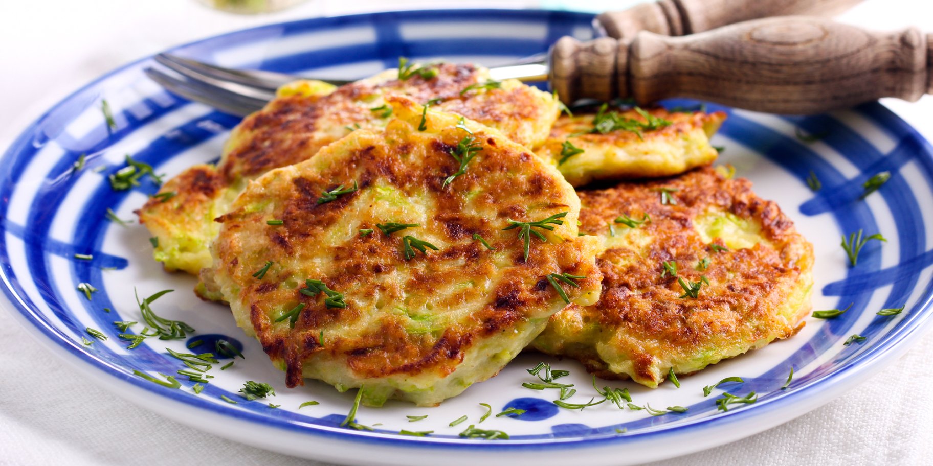 Кабачкові оладки з сиром фета