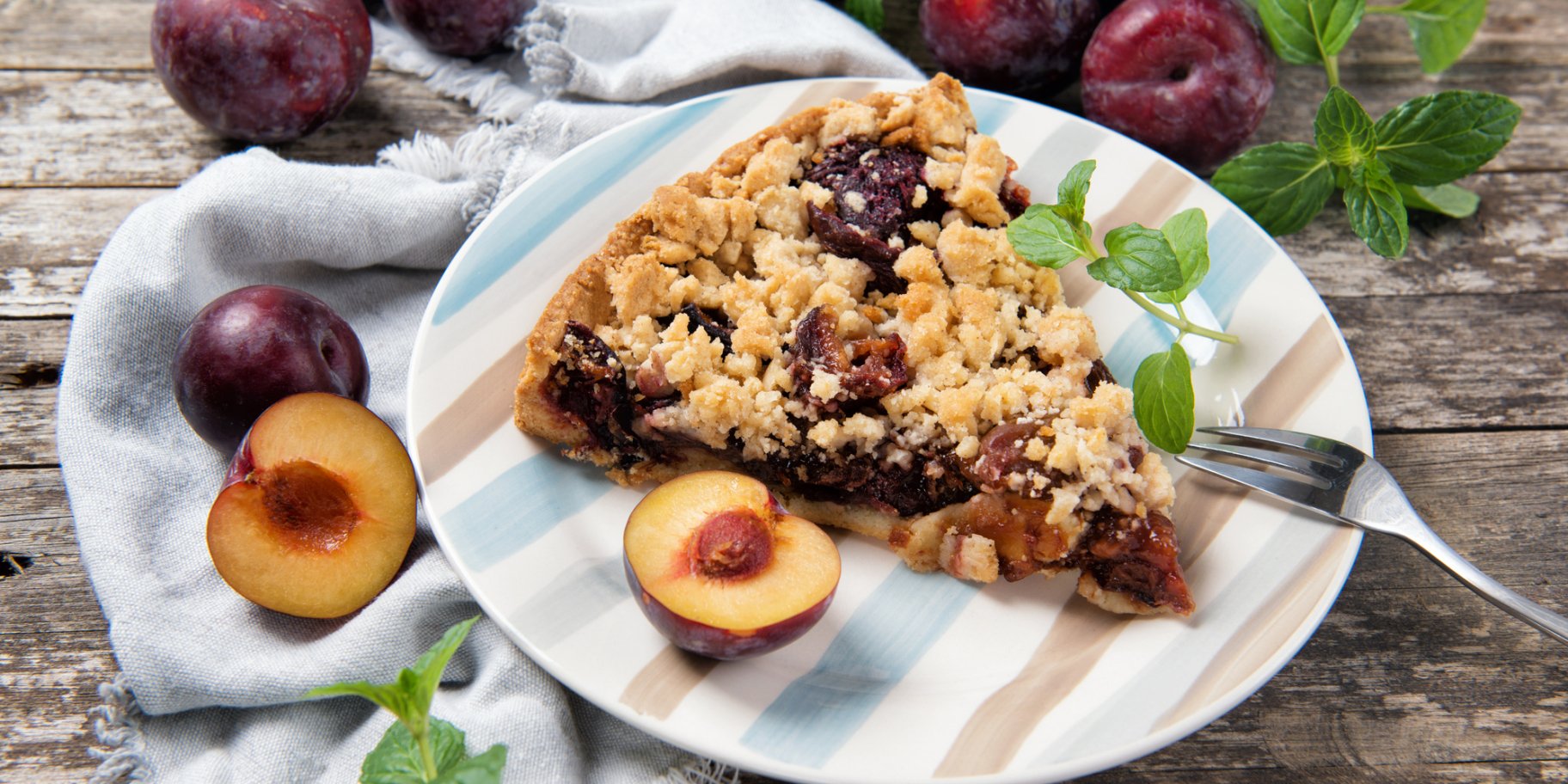 Пиріг зі сливами