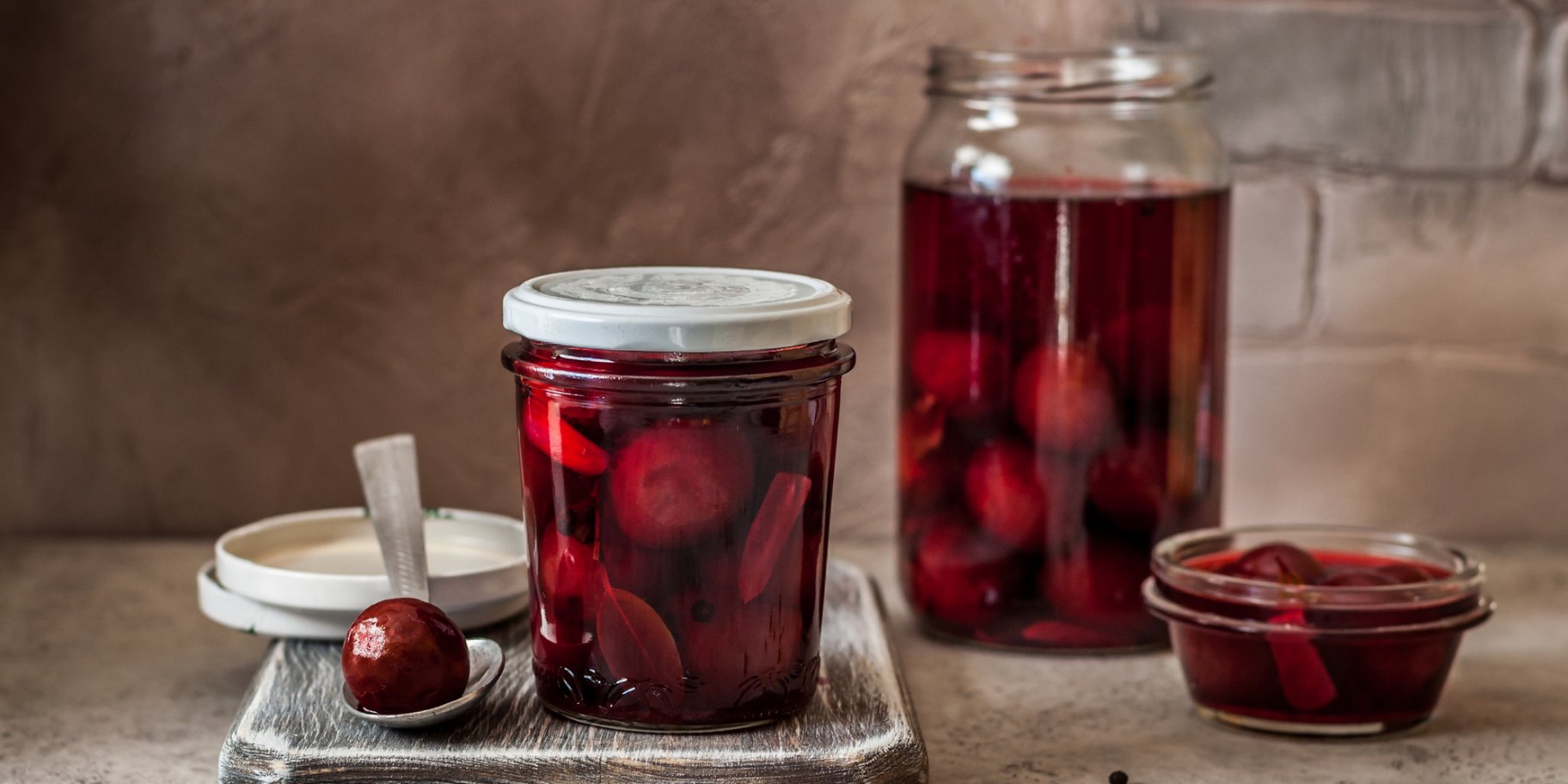 мариновані сливи