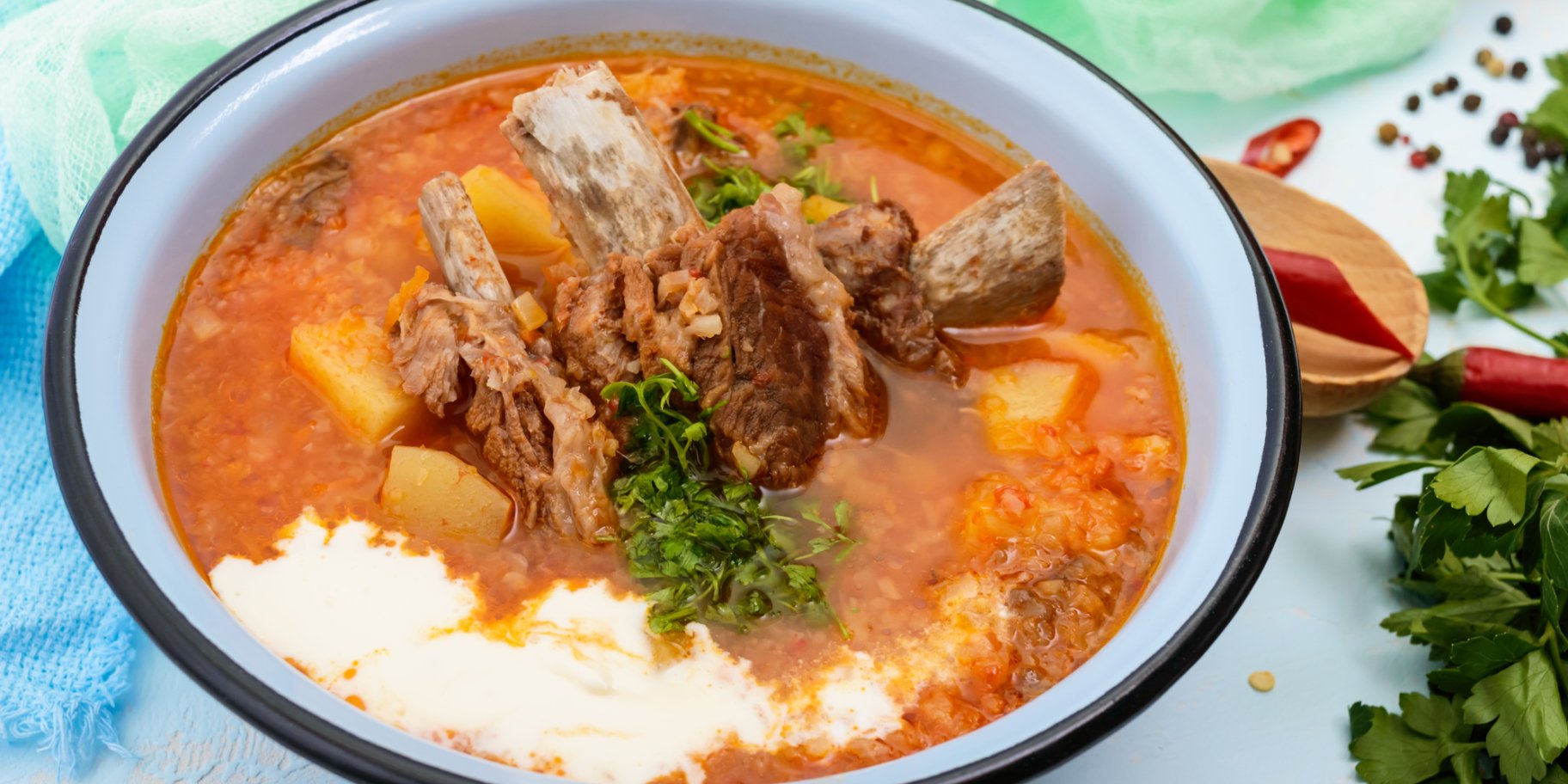 Борщ з реберцями