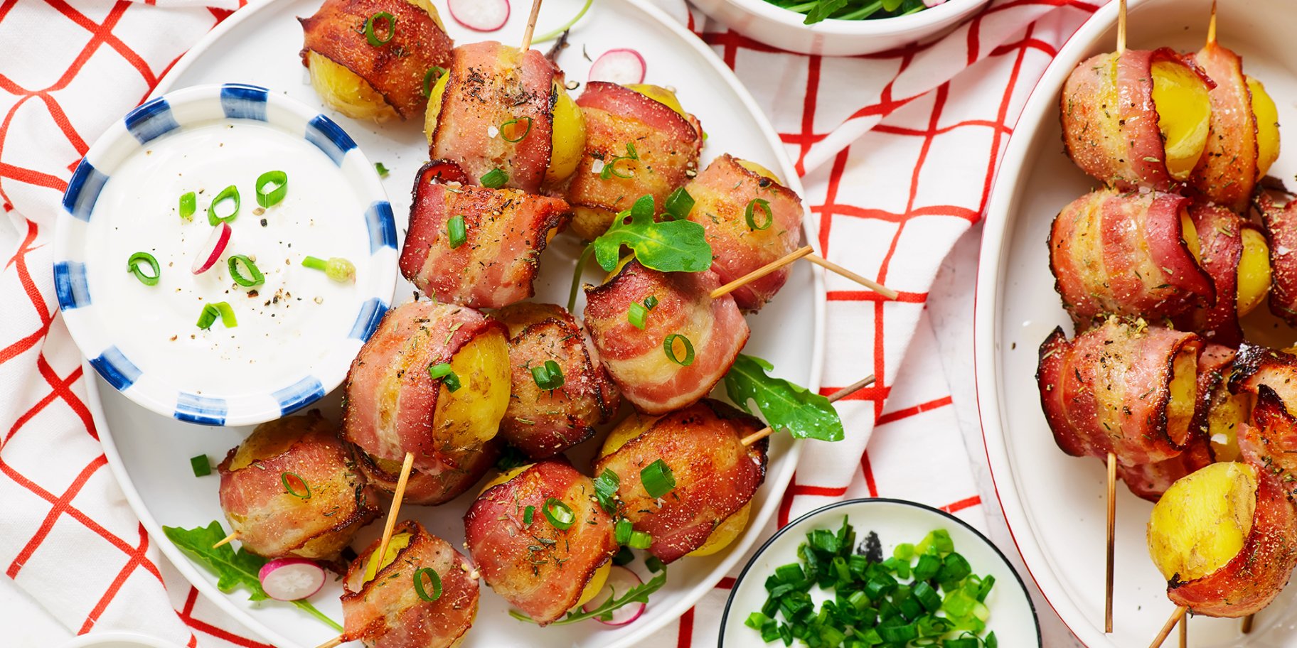 Шашлики з картоплі в беконі