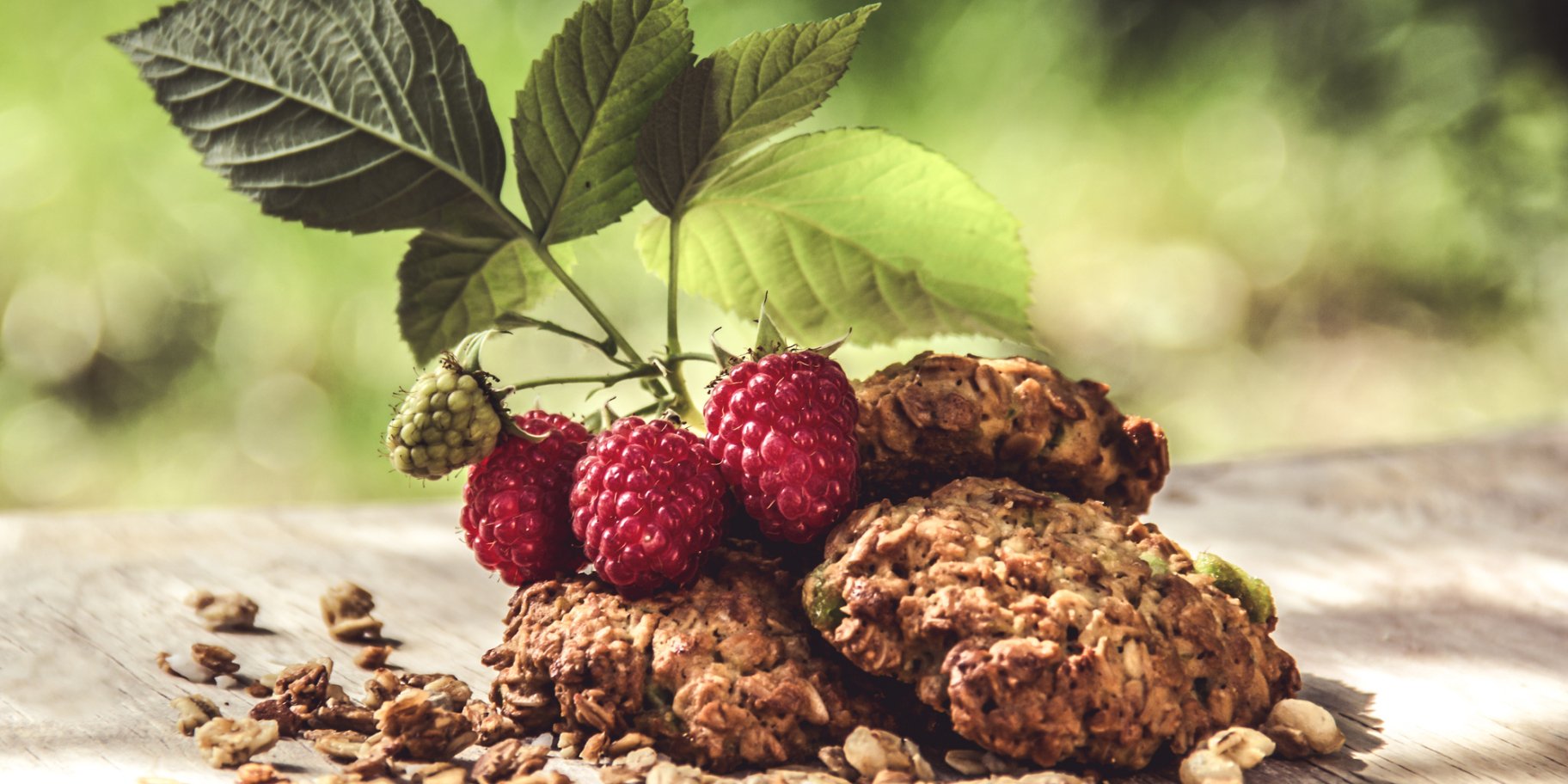 Вівсяні коржики з малиною