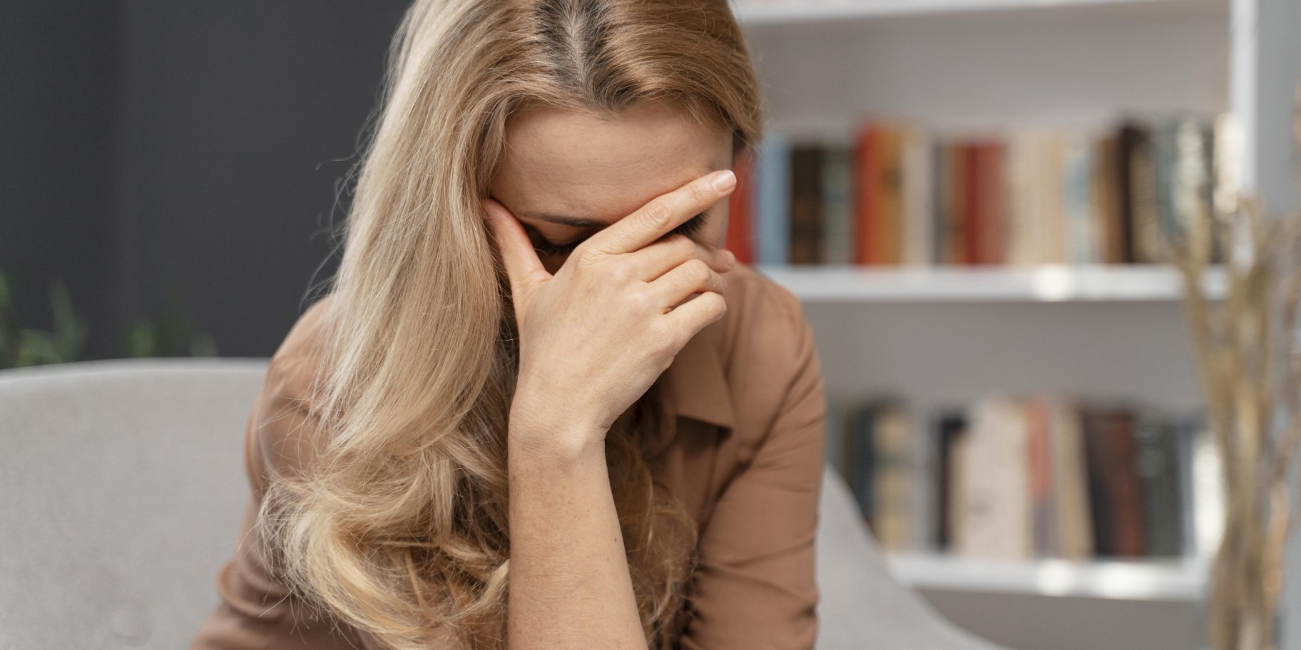 женщина волосы кожа ногти