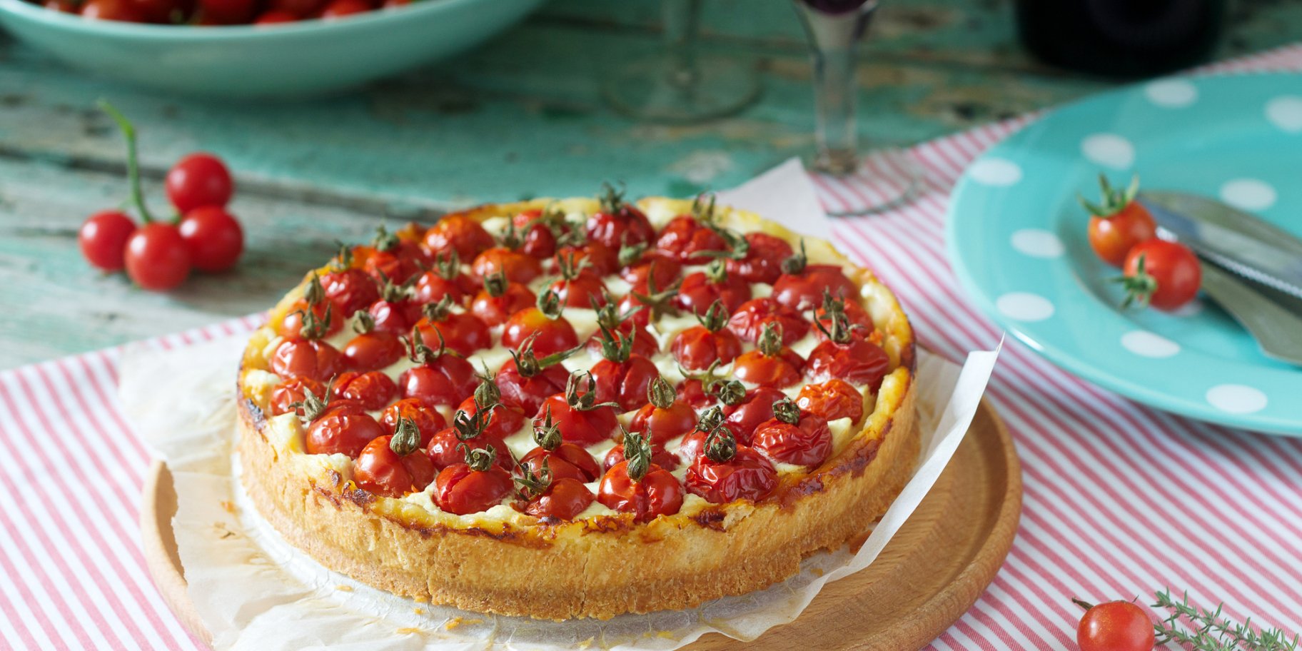 Чизкейк з помідорами чері