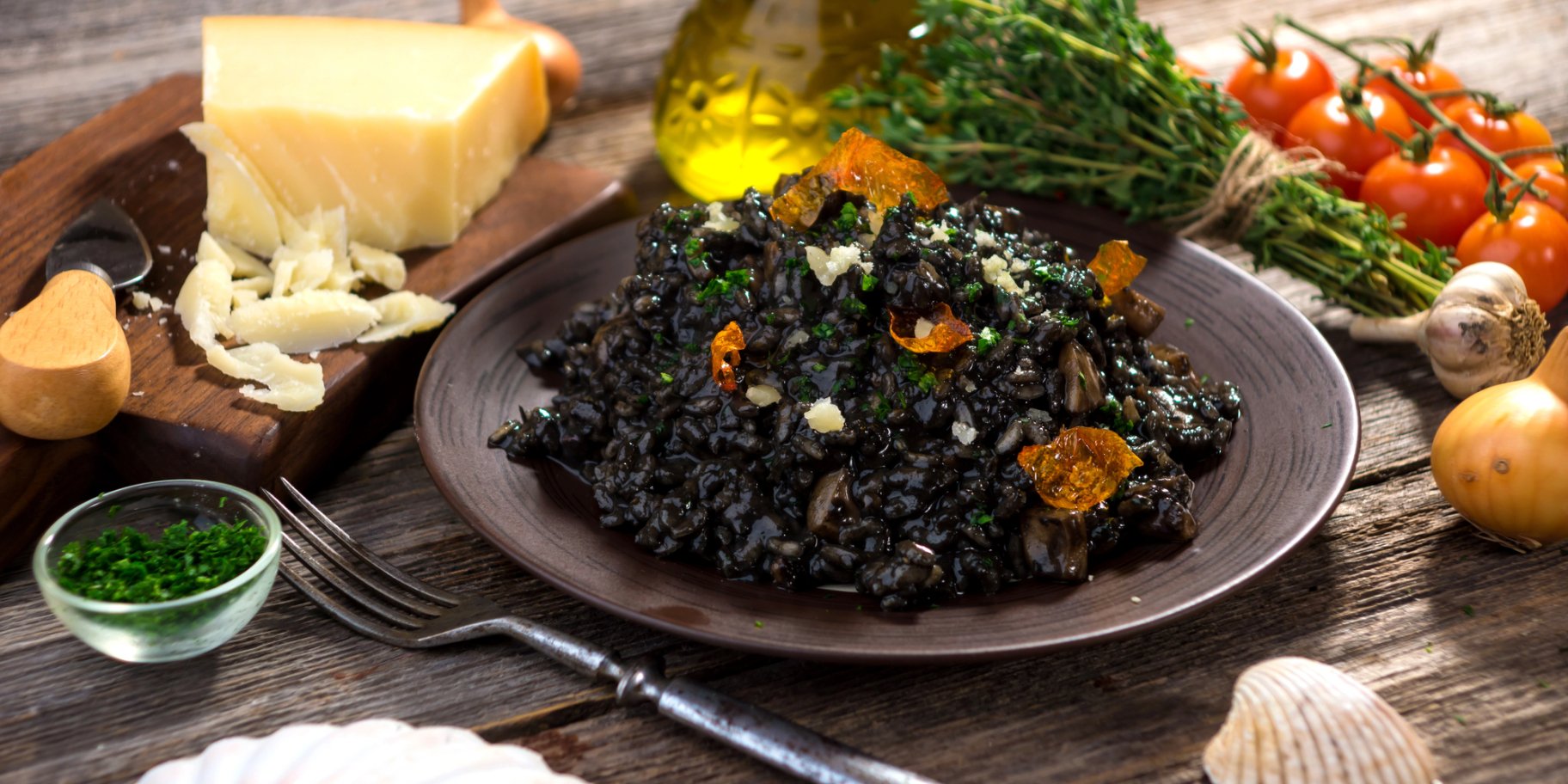 Ризото з кальмарами та чорнилом каракатиці