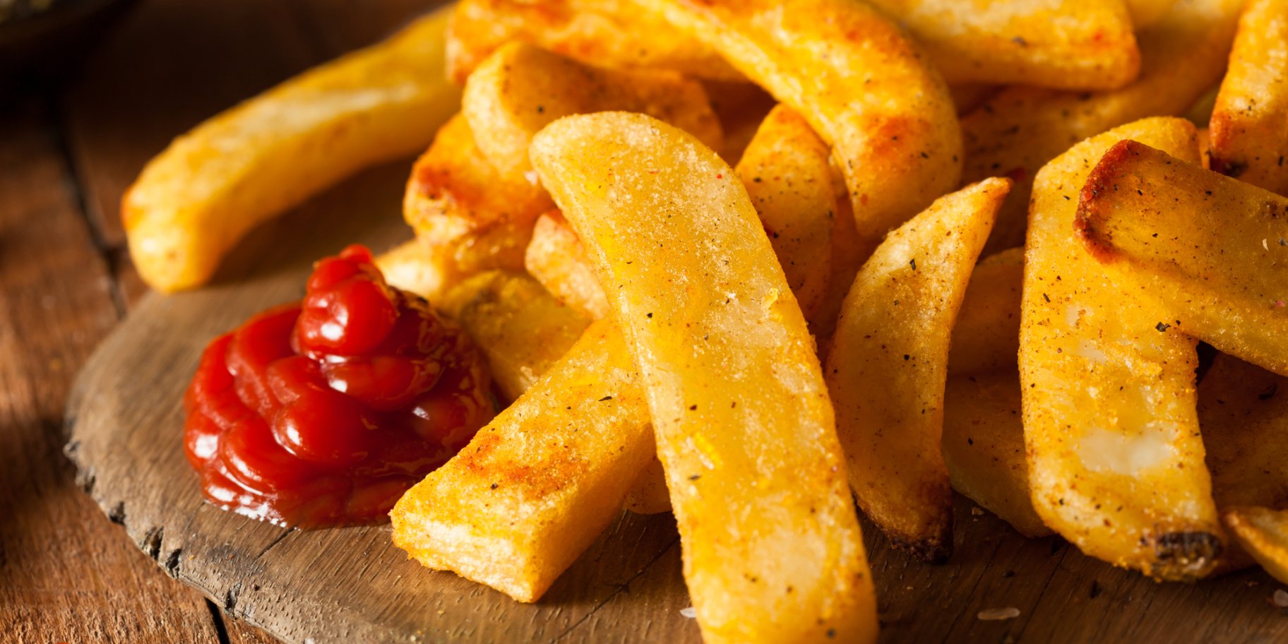 Картофель фри с кетчупом